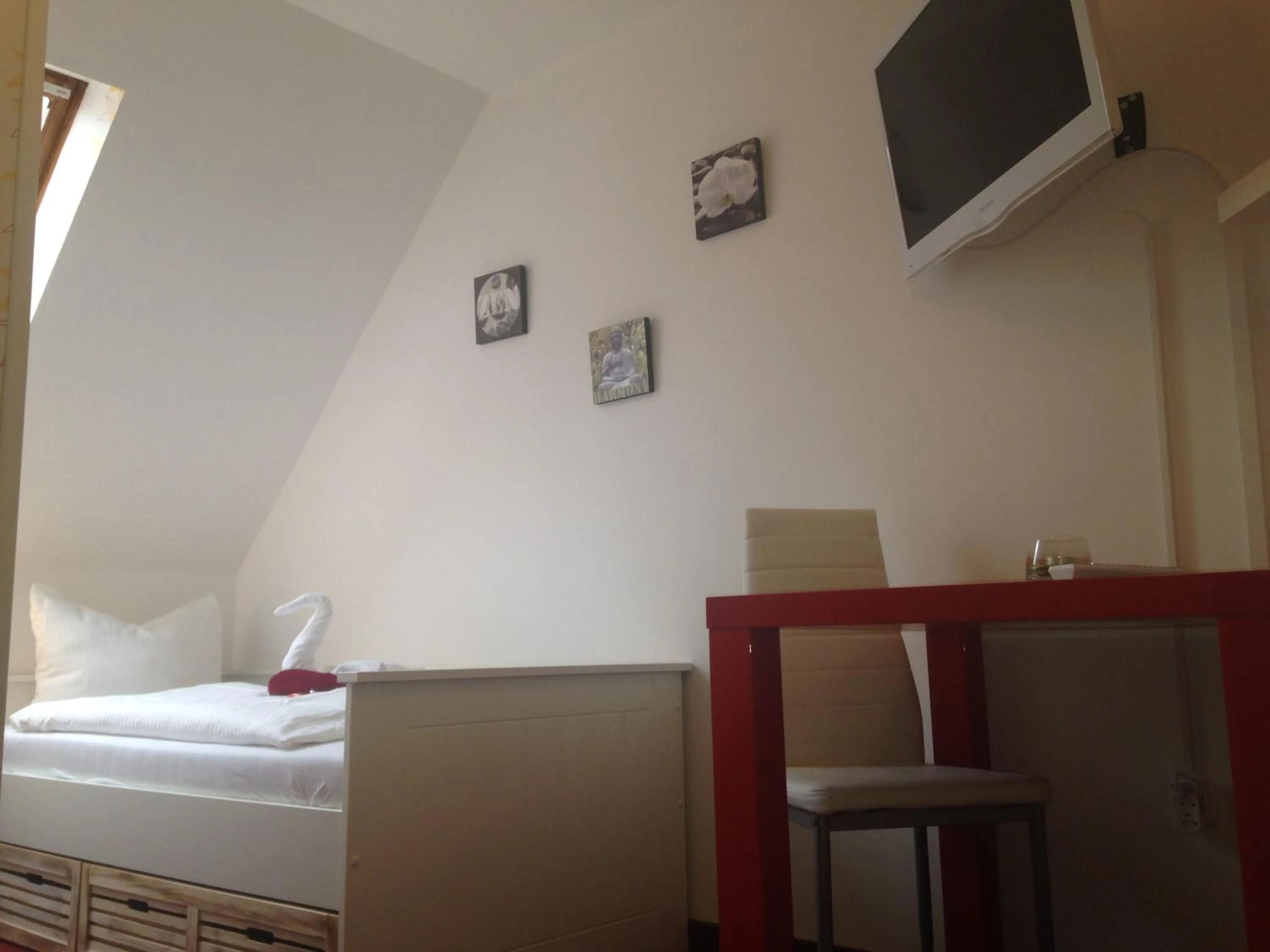 Seating area, Bed in Hof von Oldenburg