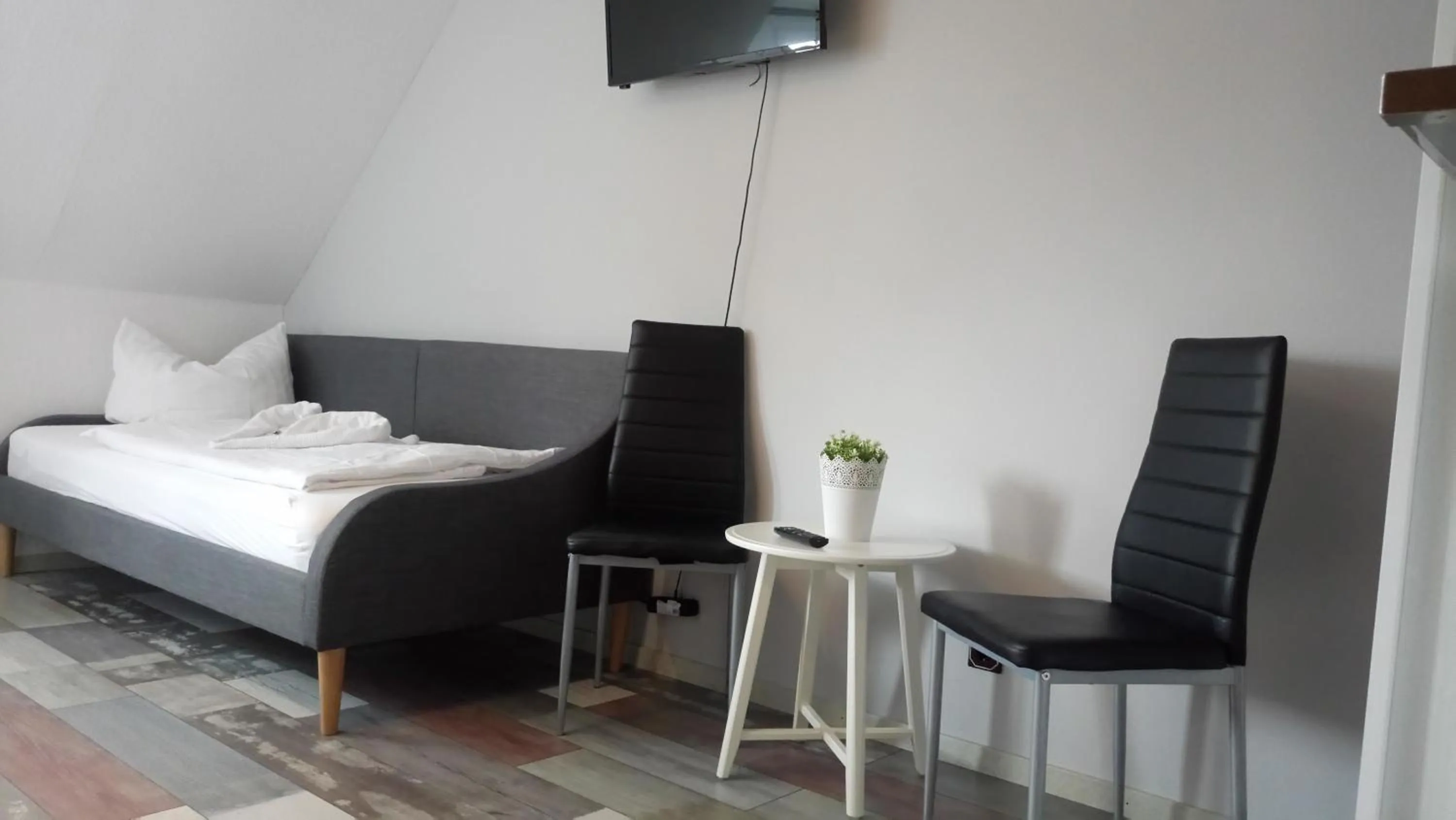 Decorative detail, Bed in Hof von Oldenburg