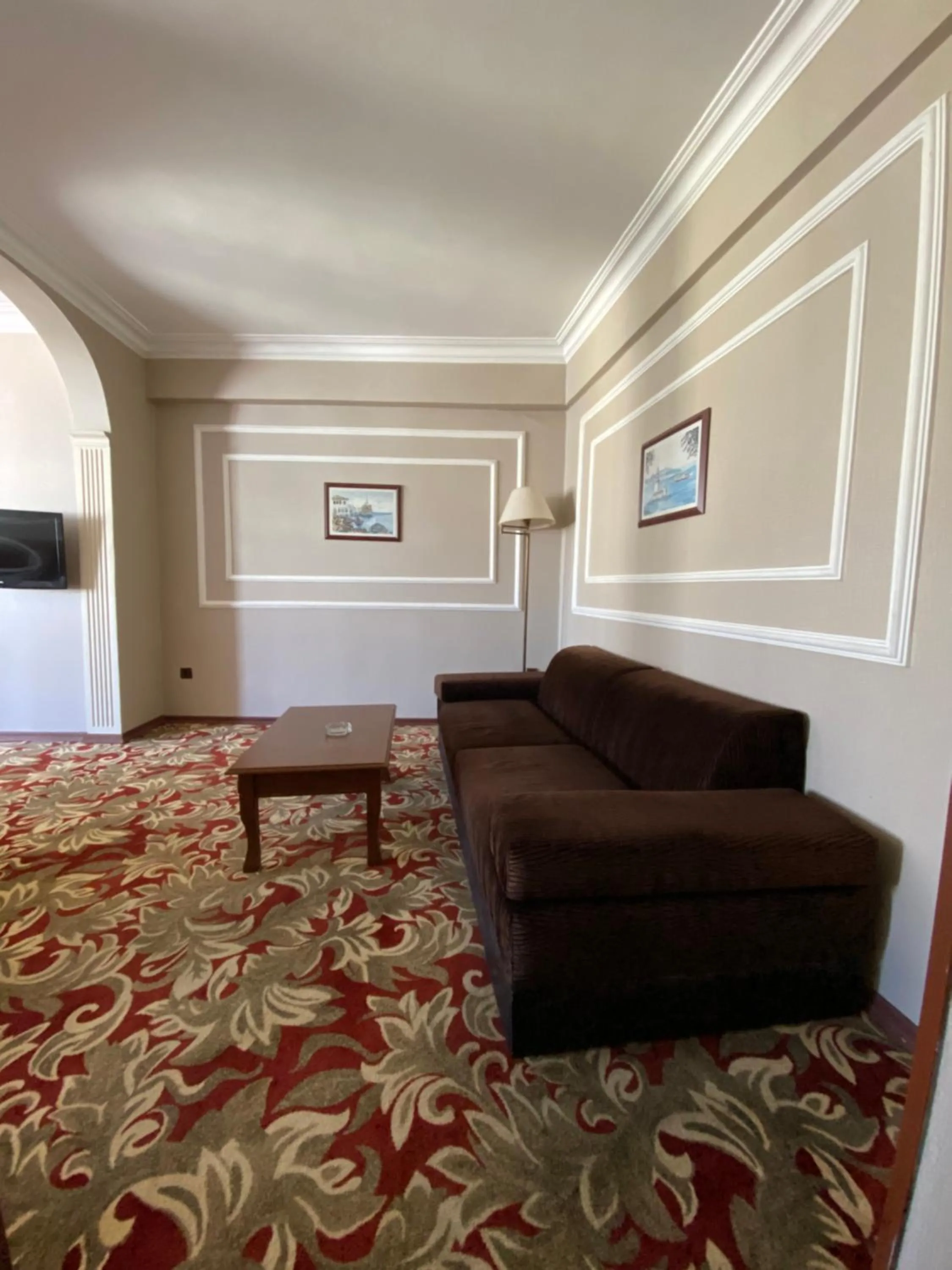 Seating area in Hotel Monopol