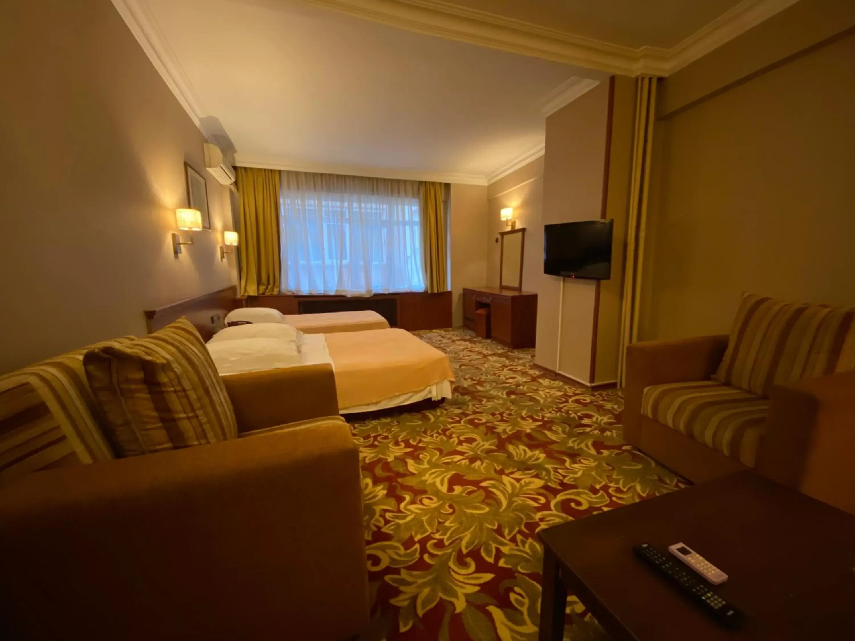 Suite in Hotel Monopol Suite in Hotel Monopol