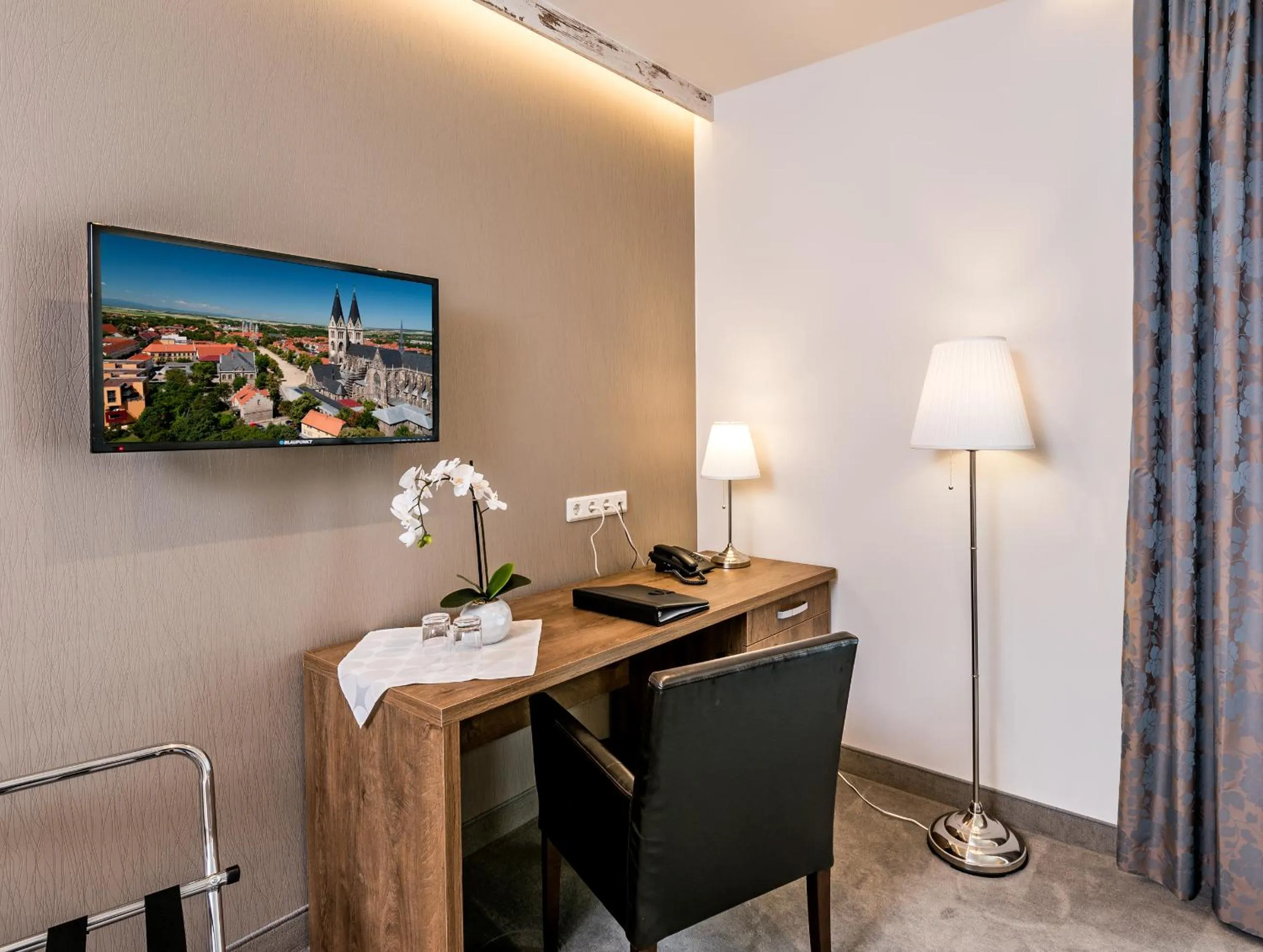 Decorative detail in Hotel Allegro