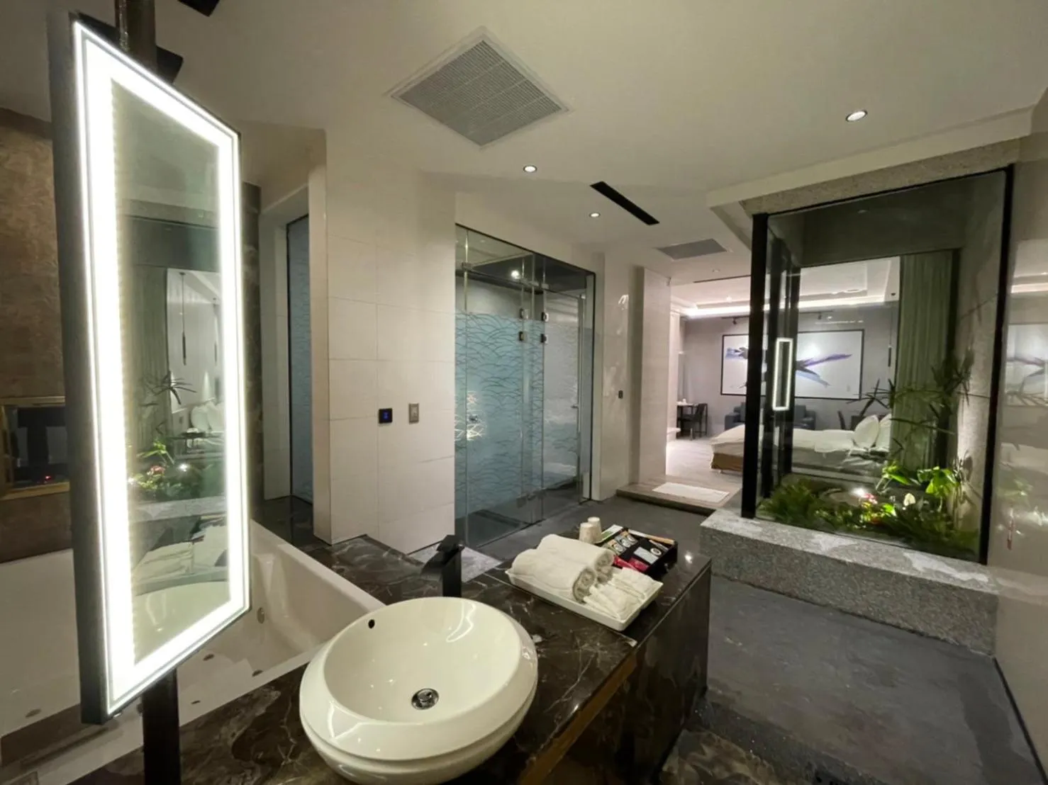 Minimalist Fashion Motel