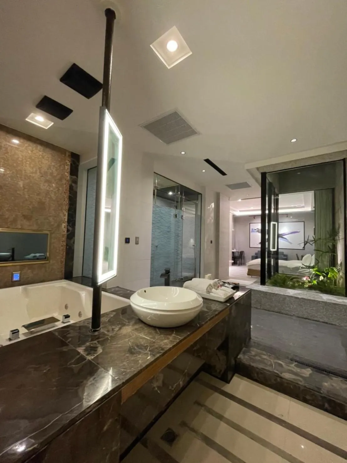 Minimalist Fashion Motel