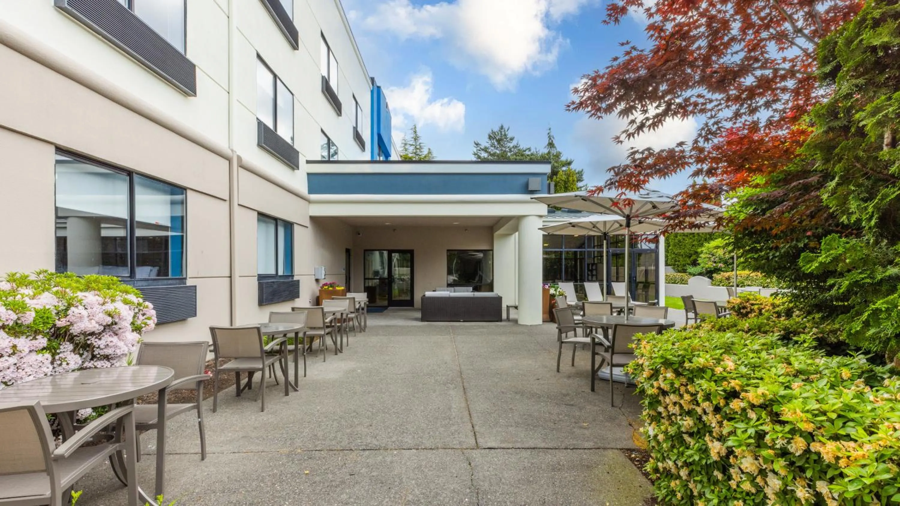 Patio in Holiday Inn Express Bellingham by IHG