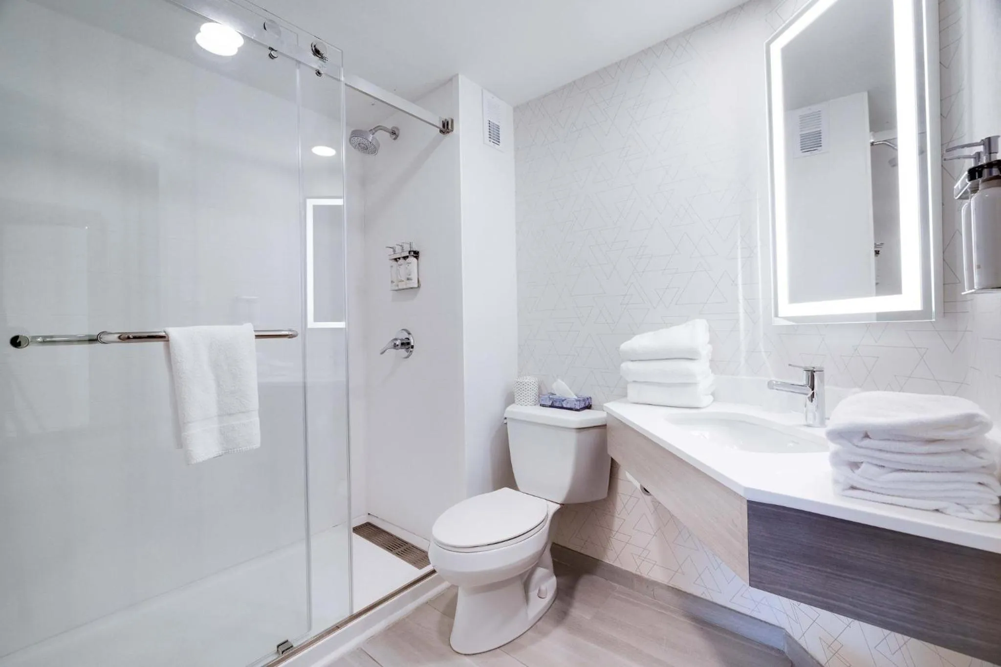 Bathroom in Holiday Inn Express Wilkes Barre East by IHG