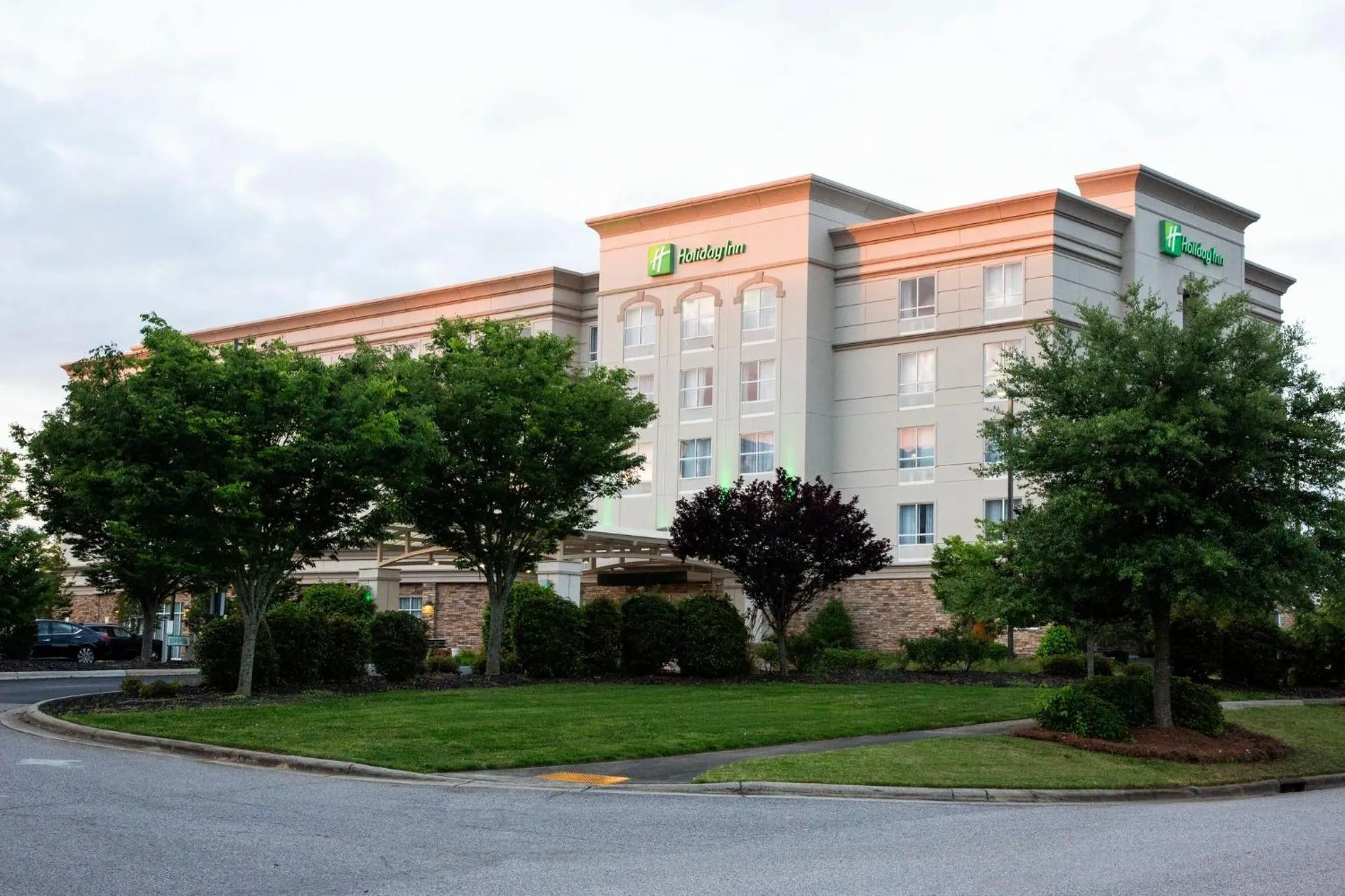 Property building in Holiday Inn Rock Hill by IHG