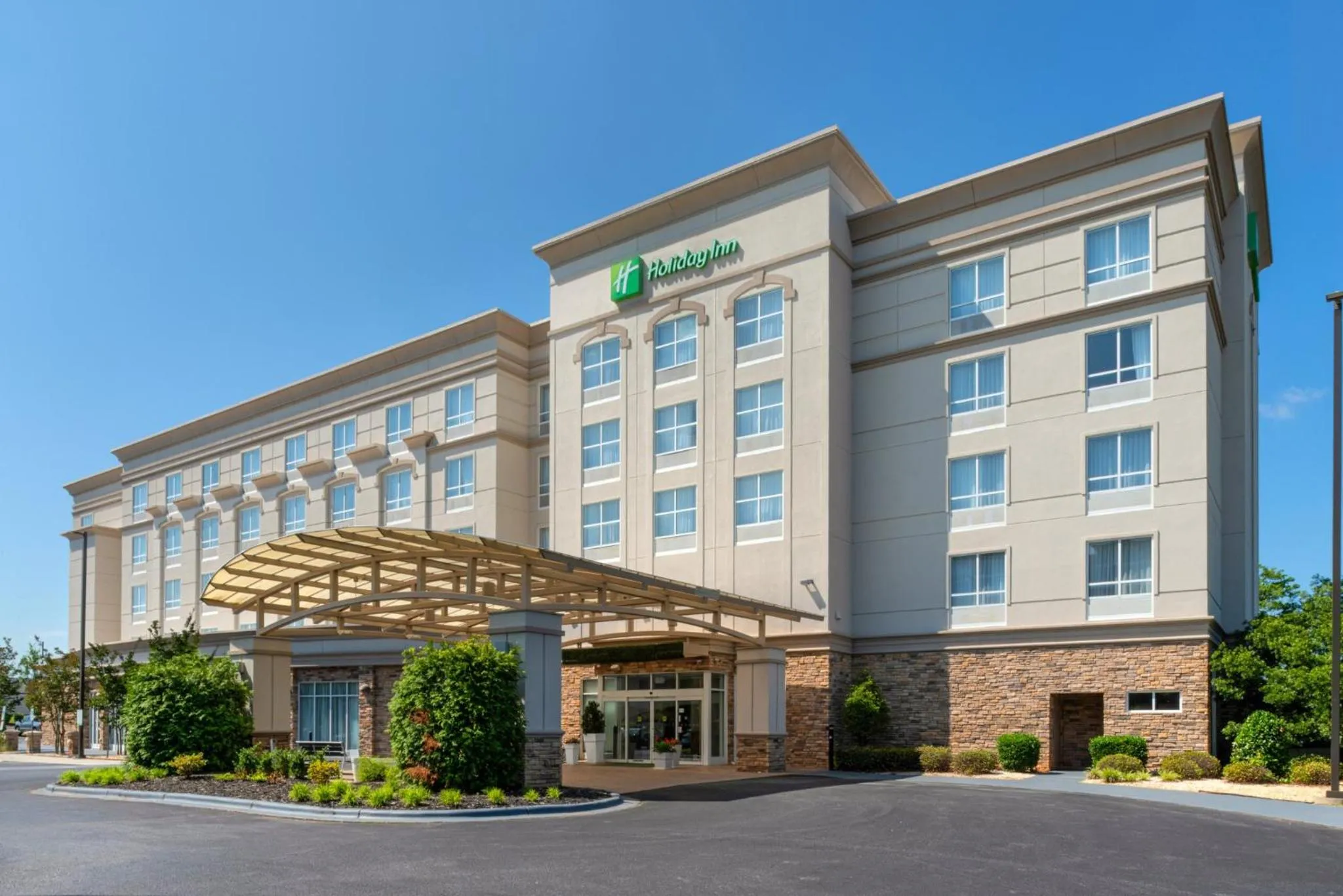 Property building in Holiday Inn Rock Hill by IHG