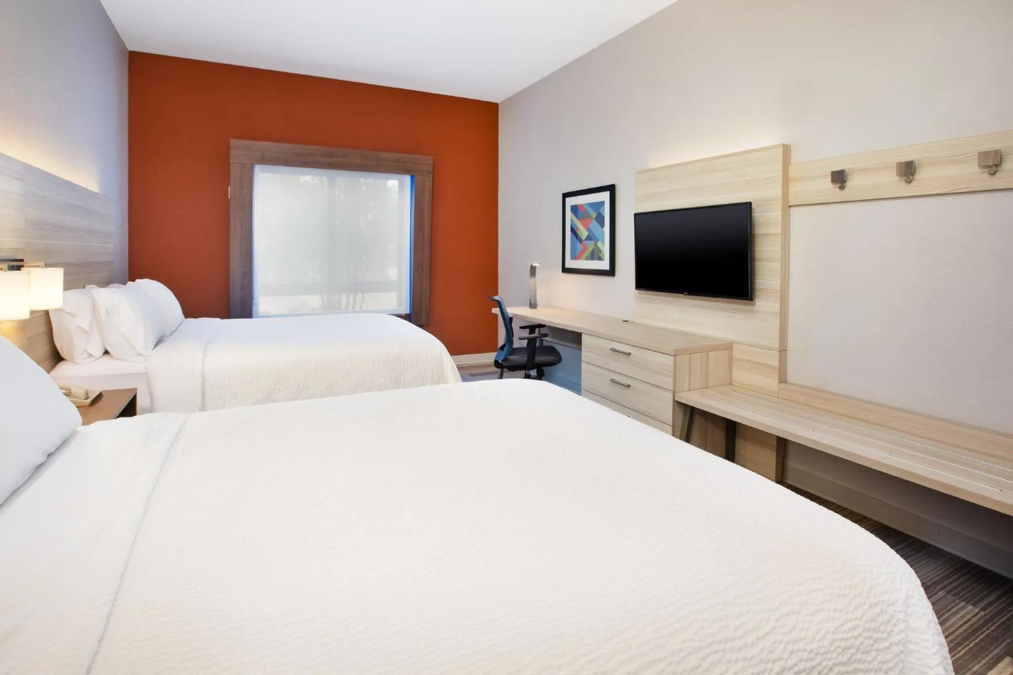 Photo of the whole room, Bed in Holiday Inn Express Hotel & Suites Athens by IHG