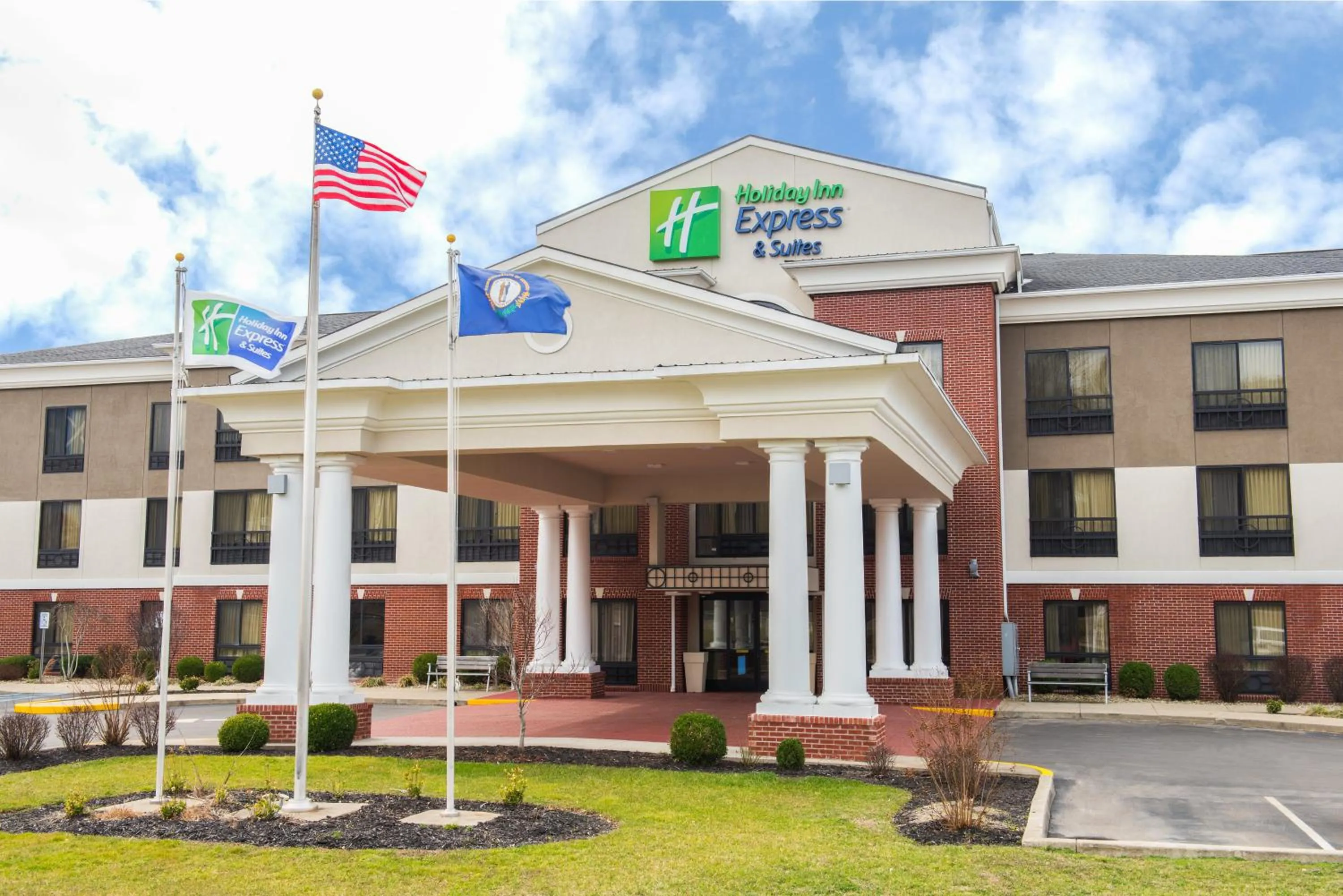 Property building in Holiday Inn Express Hotel & Suites Ashland by IHG