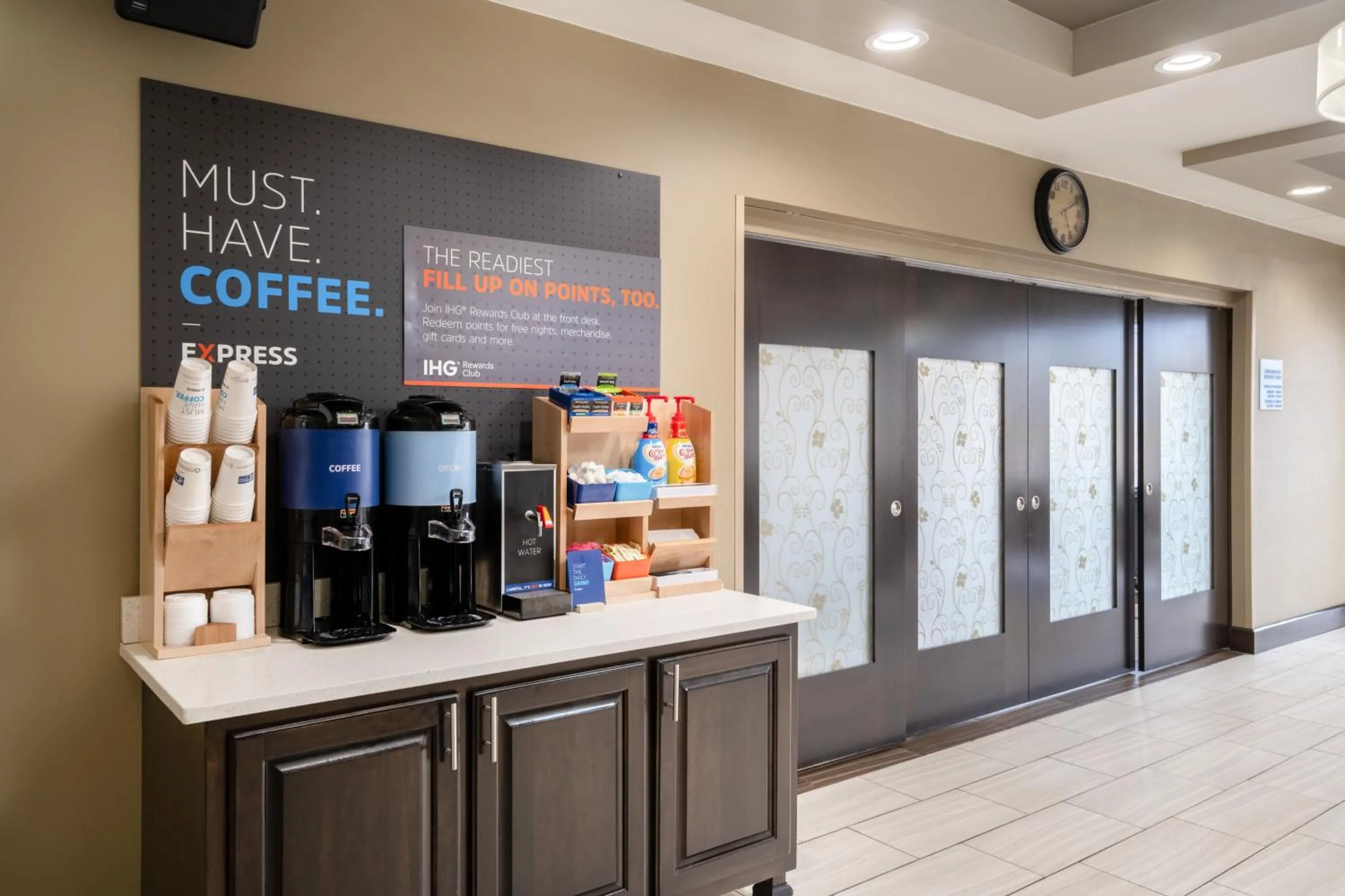 Breakfast in Holiday Inn Express Hotel & Suites Ashland by IHG