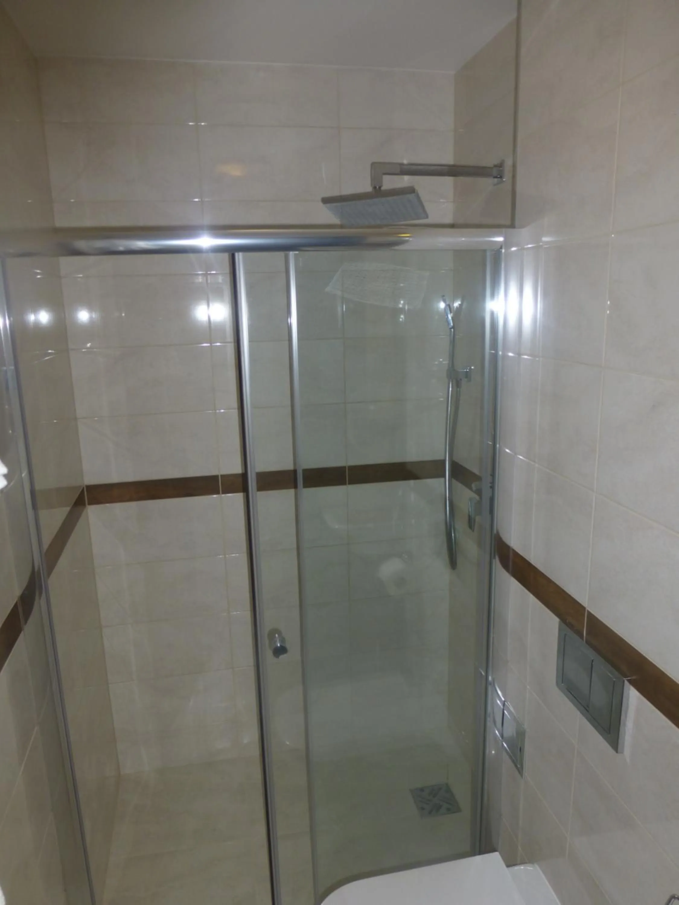 Shower in Hotel Giżycko