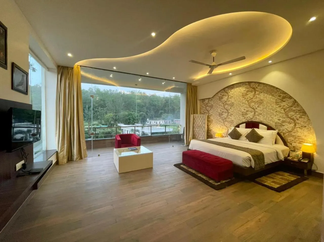 Living room, Bed in Winsome Resort & Spa Corbett