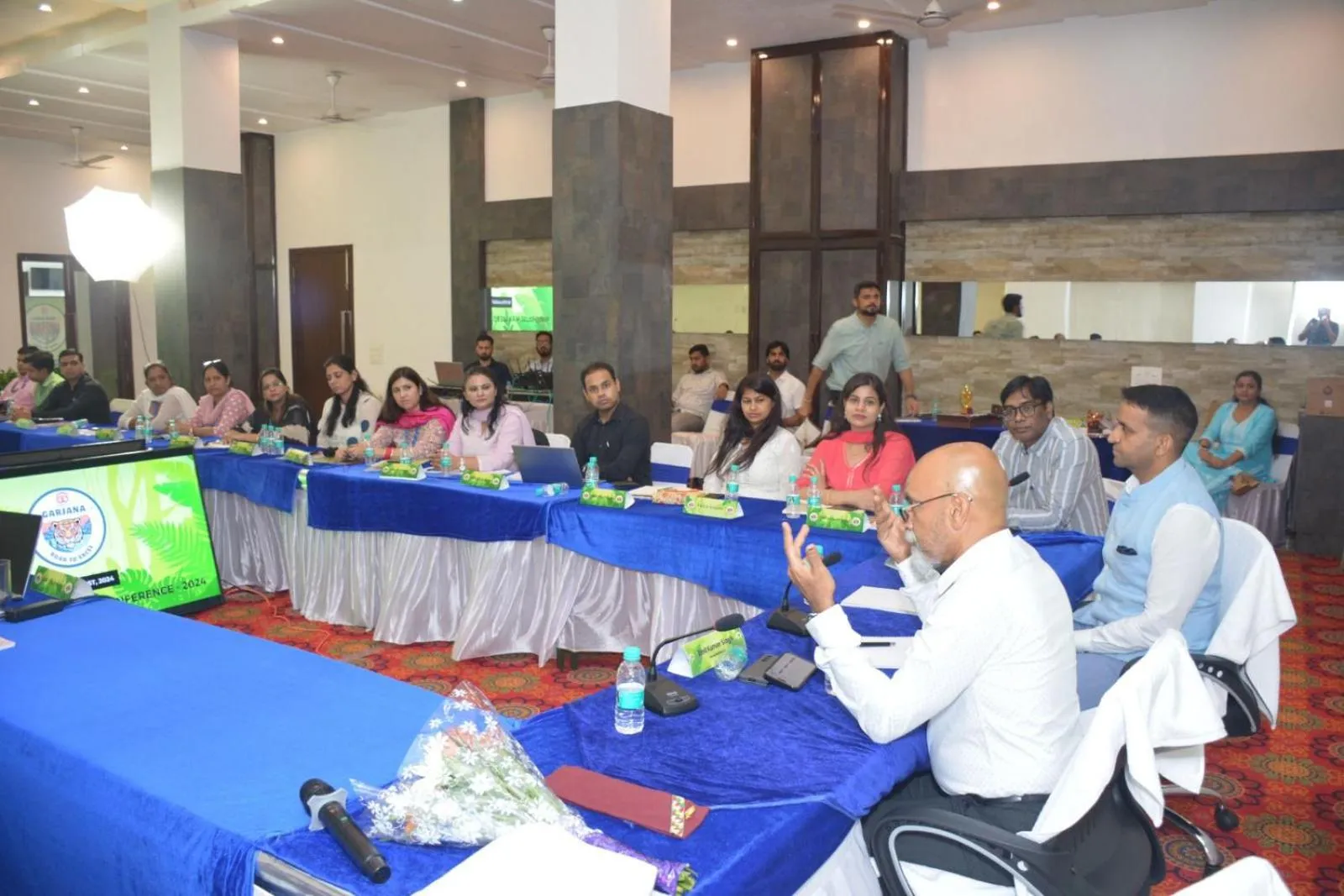 group of guests in Winsome Resort & Spa Corbett