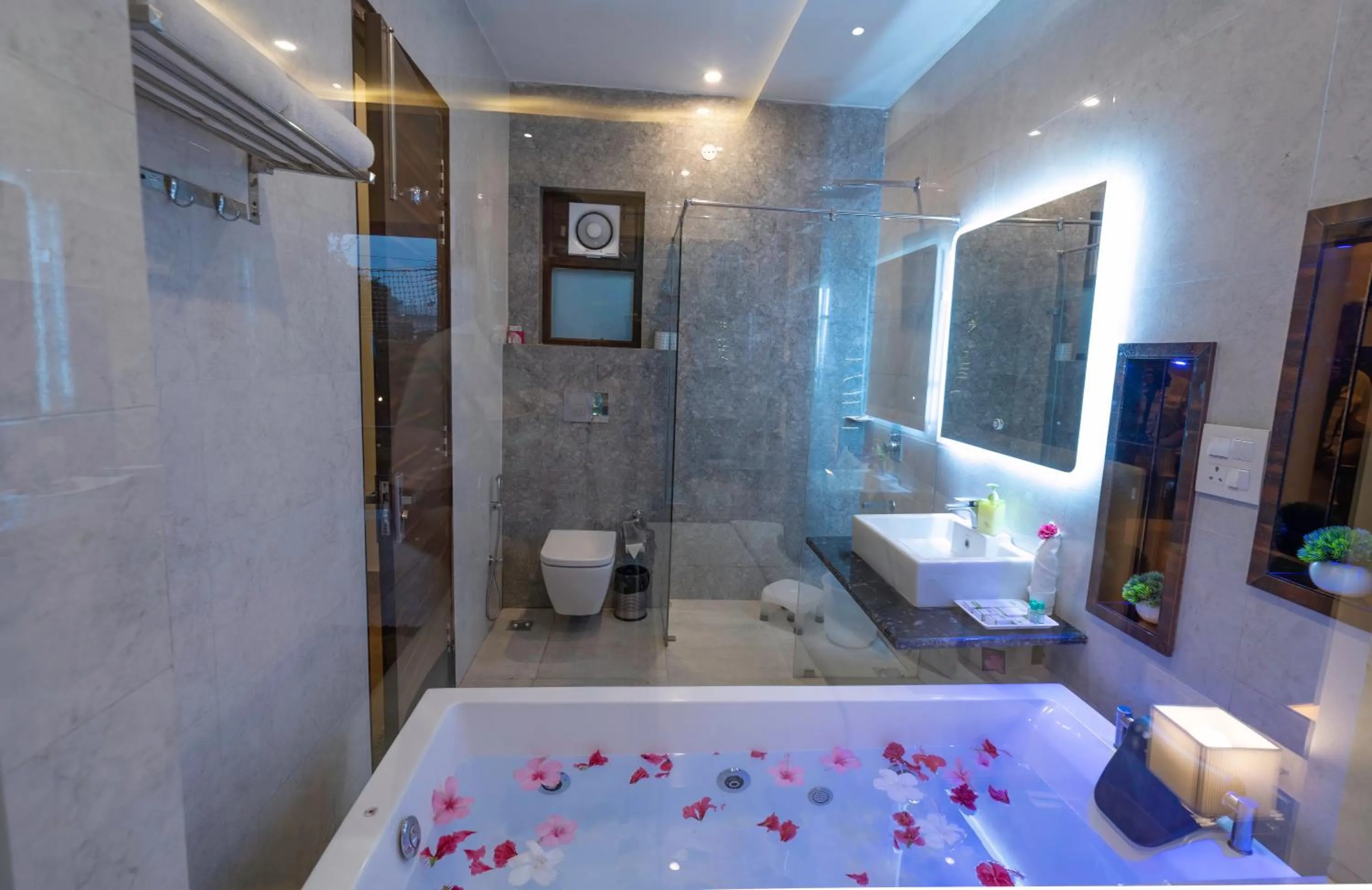 Bath in Winsome Resort & Spa Corbett