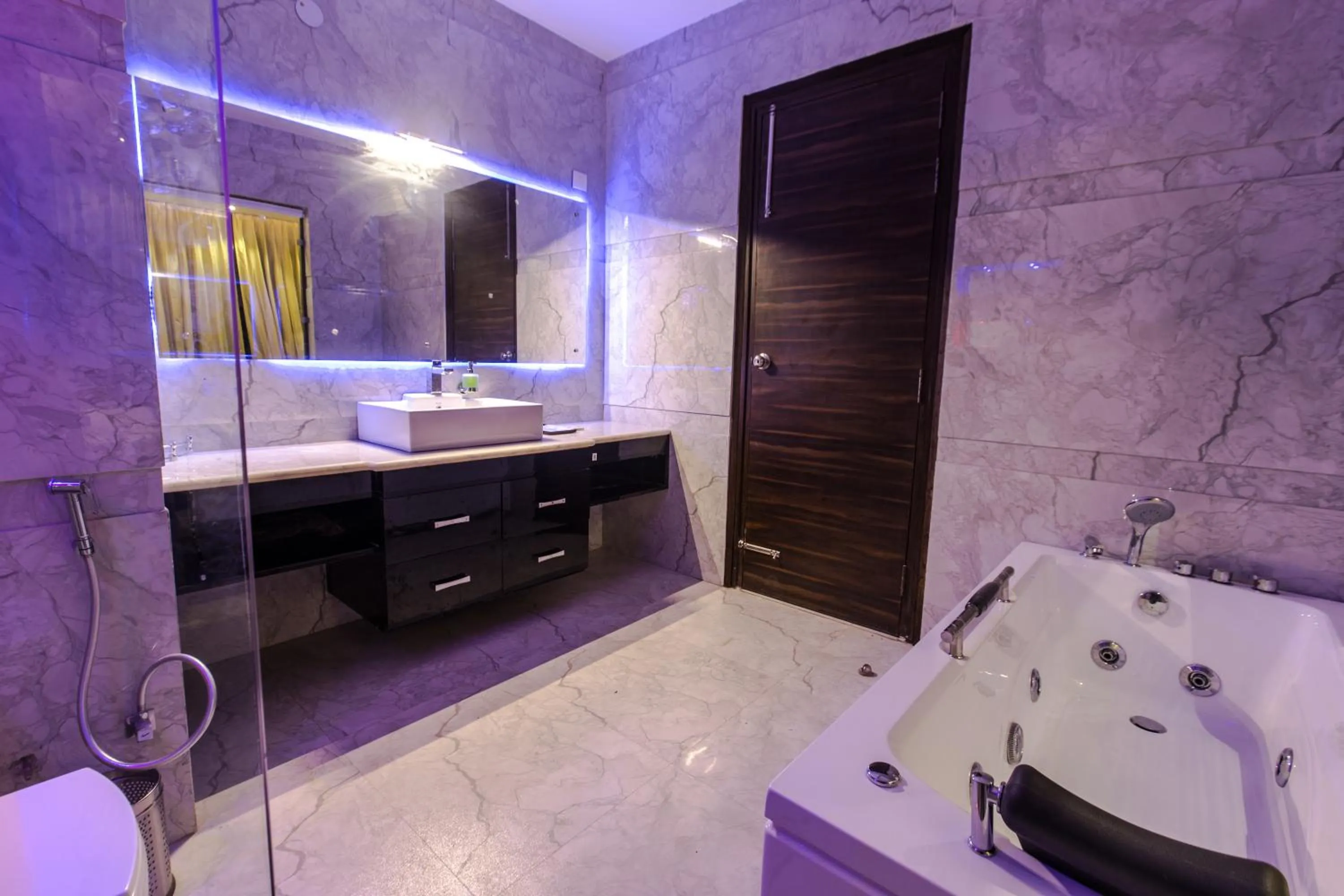 Bathroom in Winsome Resort & Spa Corbett