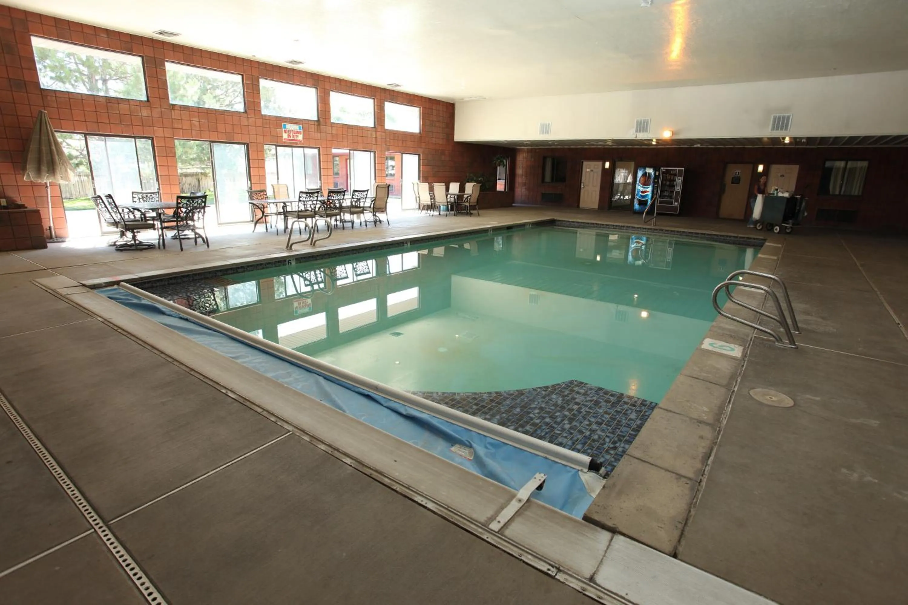 Patio in National 9 Inn Wellington