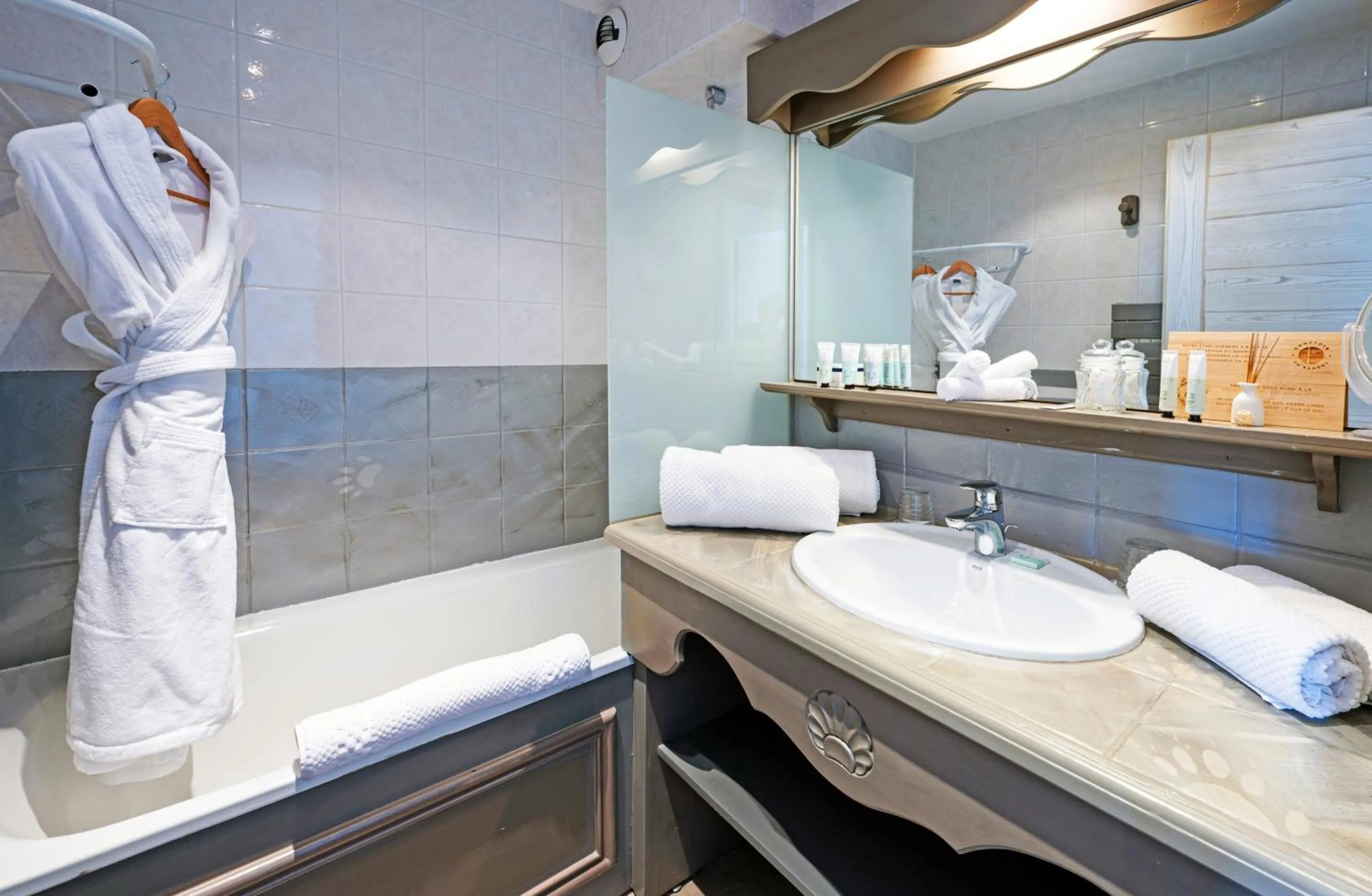 Hôtel les Campanules by Les Etincelles