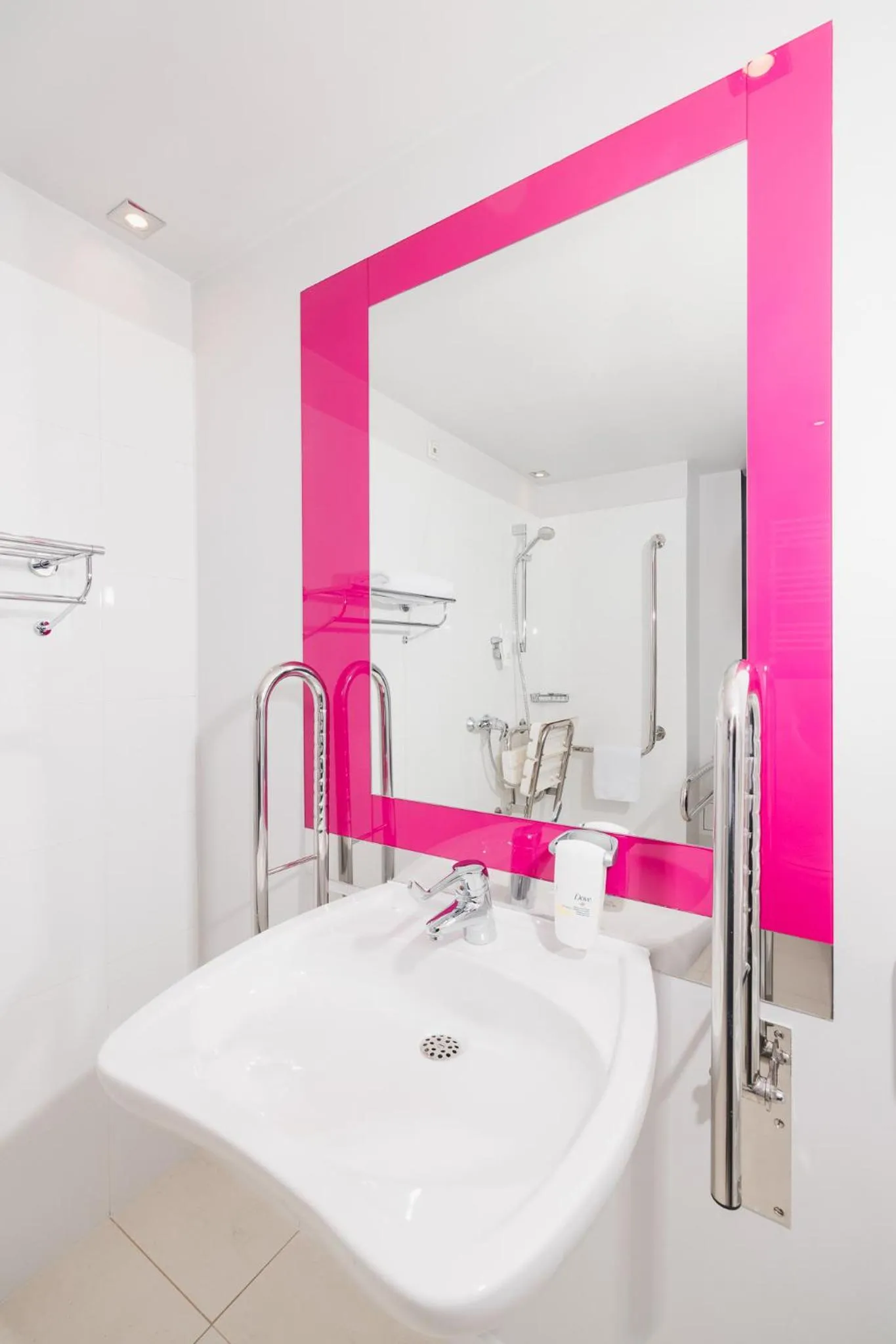 Shower in METROPOL Hotel Katowice