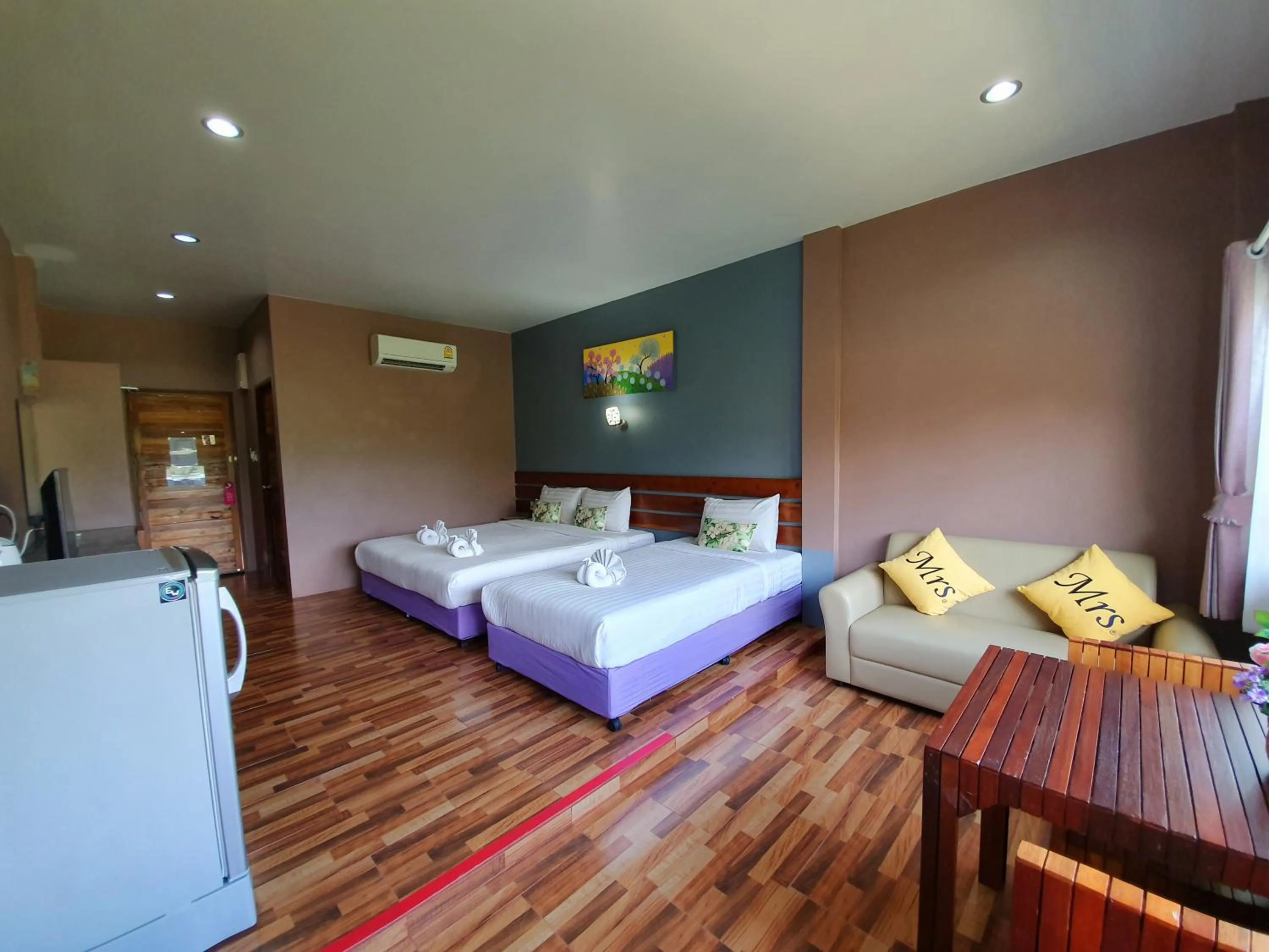 Photo of the whole room, Bed in Greenery Resort Koh Tao