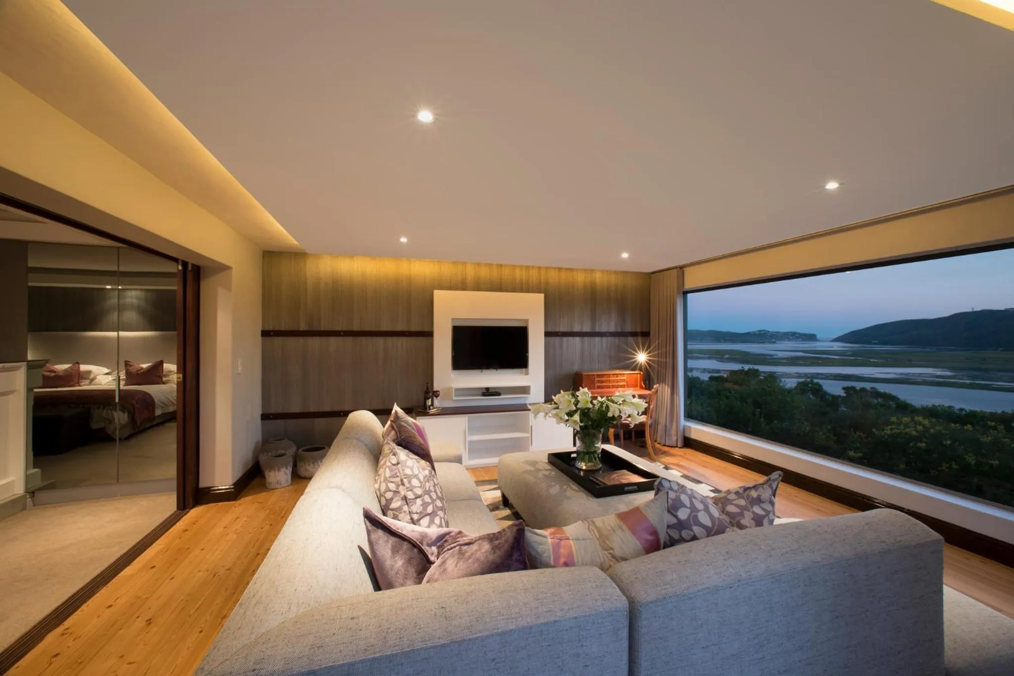 Natural landscape in Kanonkop House