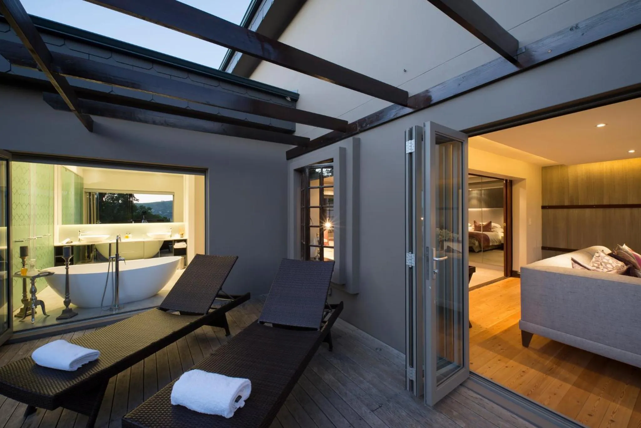 Seating area, Bed in Kanonkop House