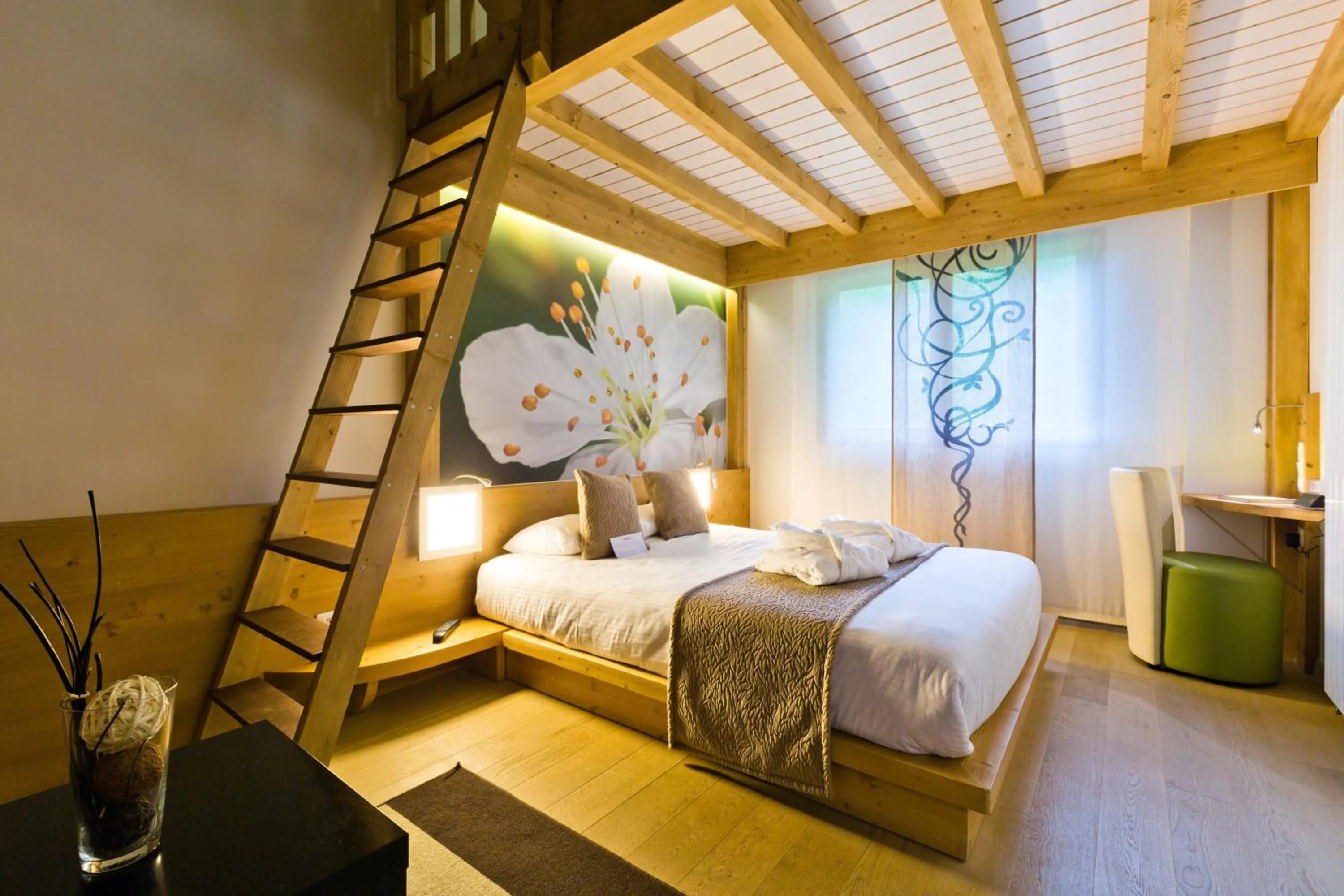 Bedroom, Bed in La Croix de Savoie & Spa