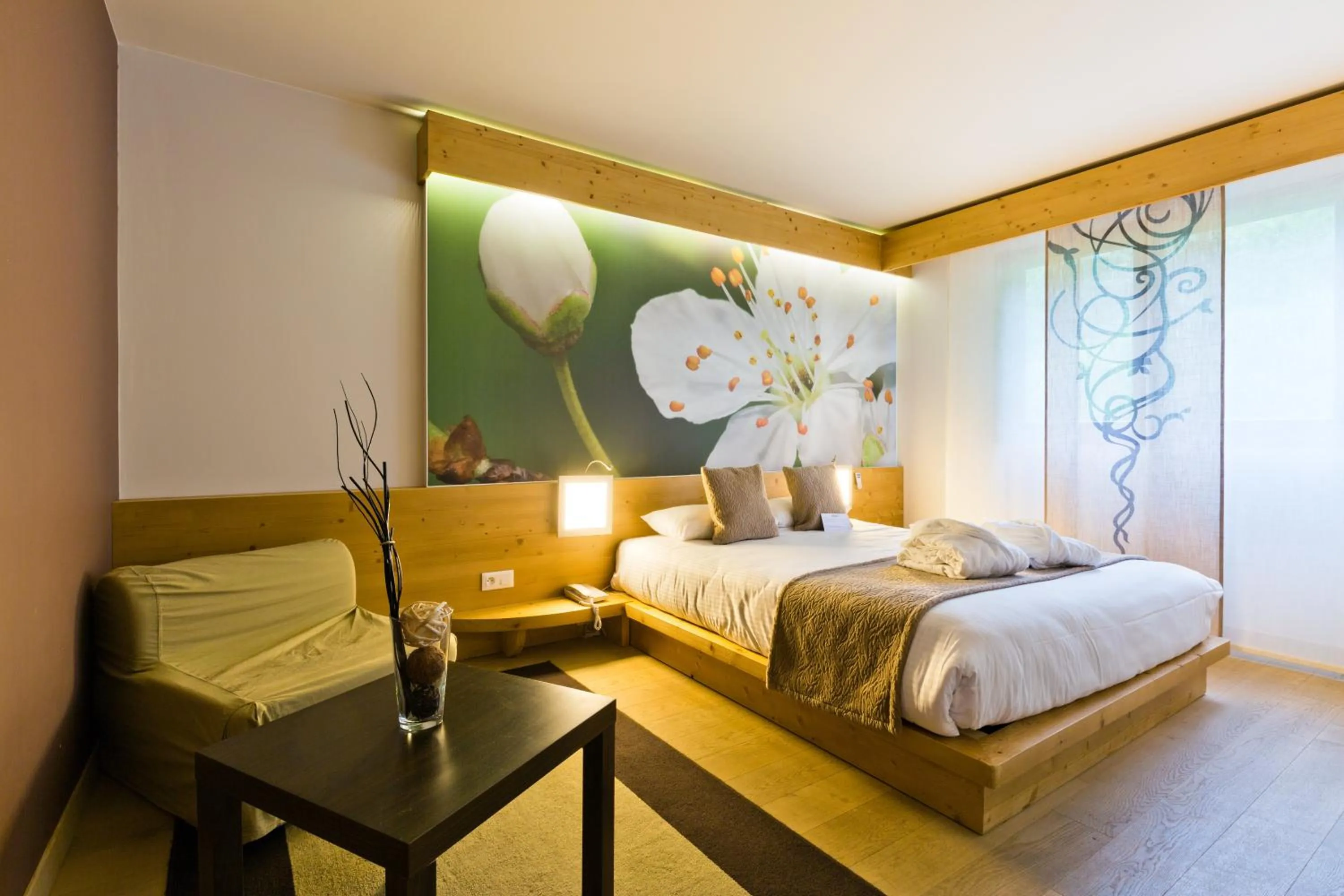 Bedroom, Bed in La Croix de Savoie & Spa