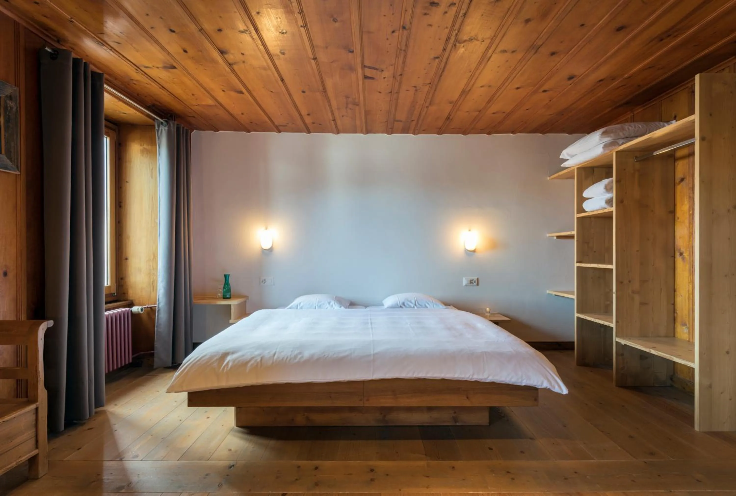 Bed in La Vallée Hôtel &Spa