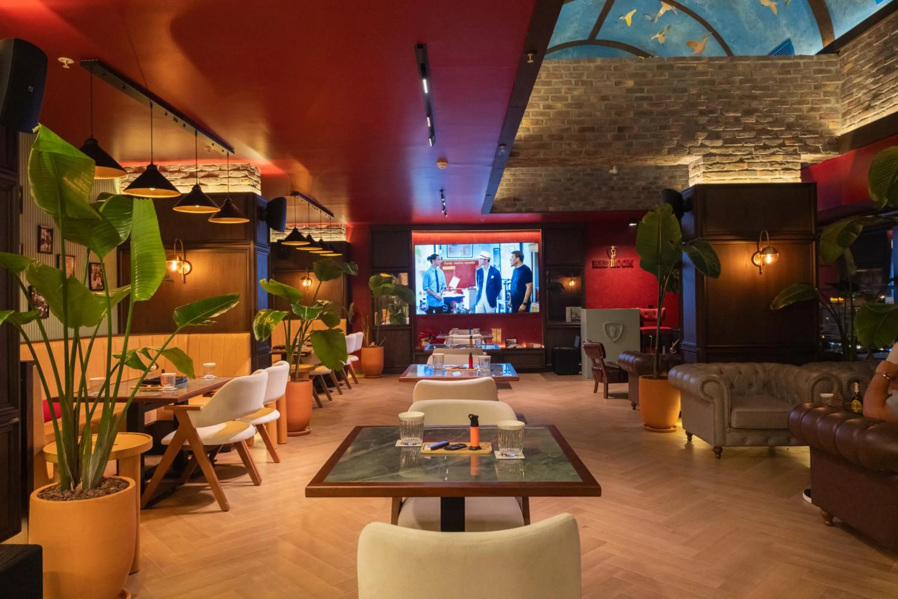 Lounge or bar in Best Western Plus Khan Hotel