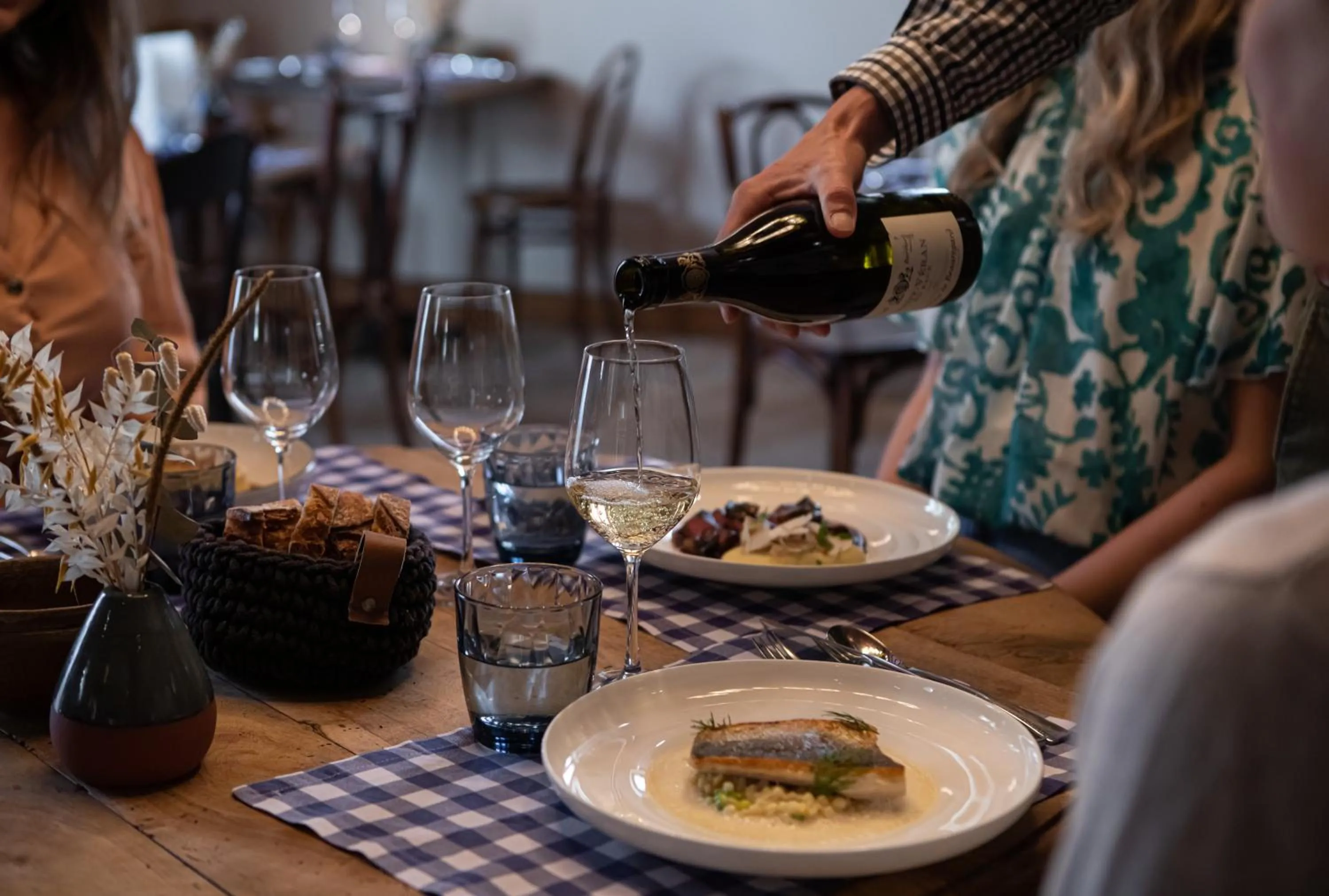 Restaurant/places to eat in Hostellerie De Levernois