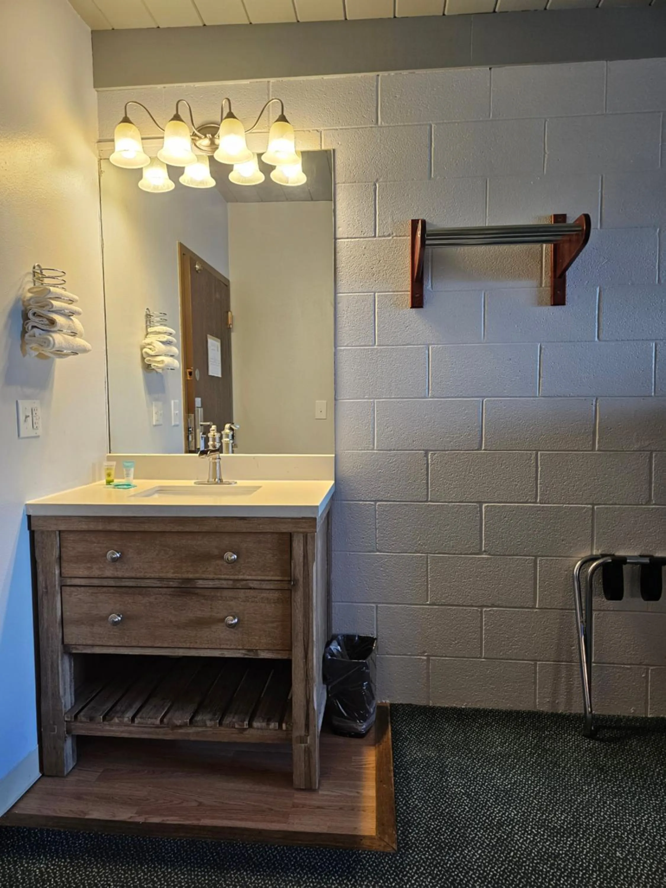 Bathroom in 1st Choice Inn of Rawlins