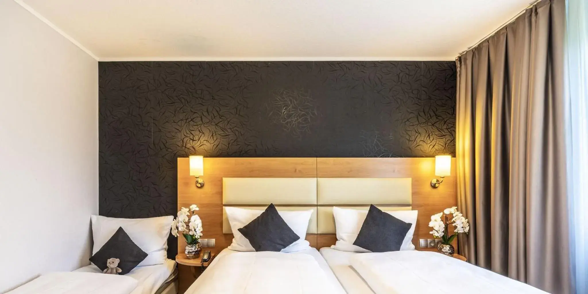 Comfort Double Room with Sofa Bed in PLAZA INN Stuttgart-Filderstadt Comfort Double Room with Sofa Bed in PLAZA INN Stuttgart-Filderstadt