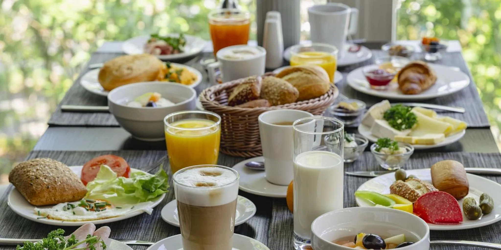 Restaurant/places to eat in PLAZA INN Stuttgart Airport Messe