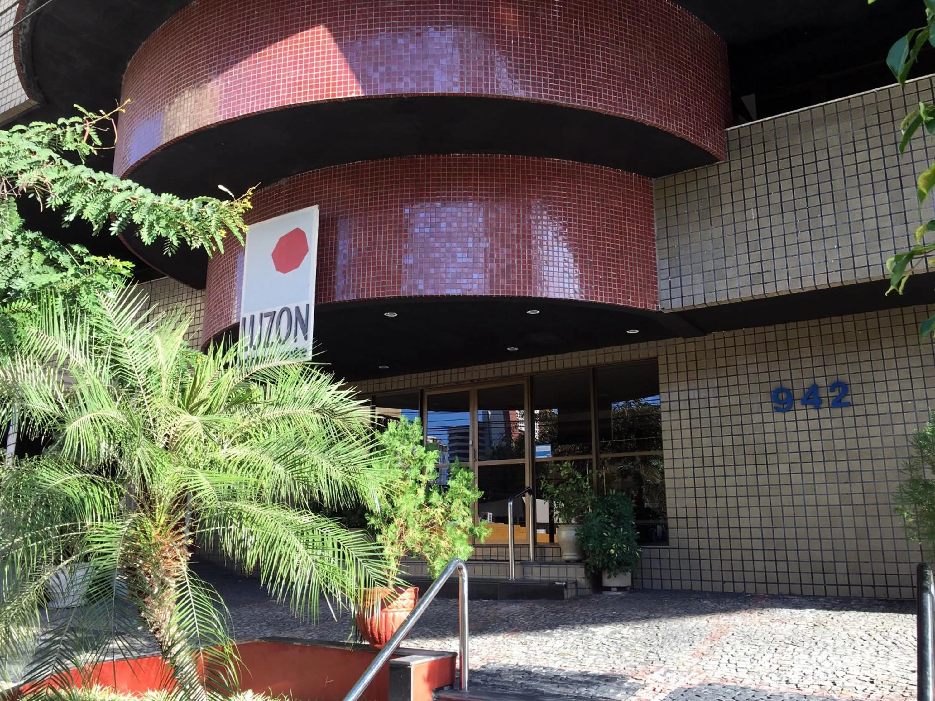 Facade/entrance in Luzon Flat Meireles Praia