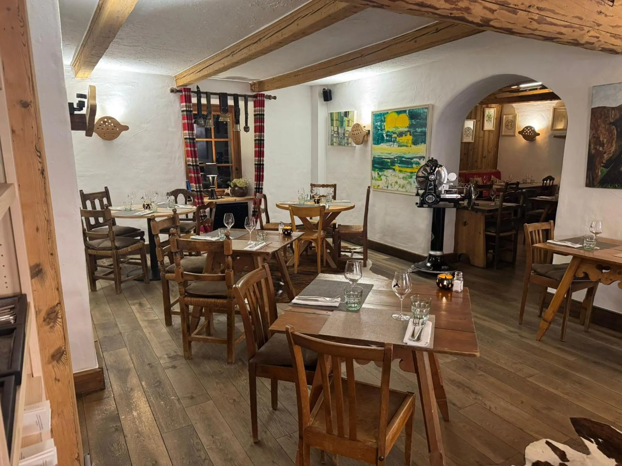 Restaurant/places to eat in Flocons de Sel - Relais & Chateaux