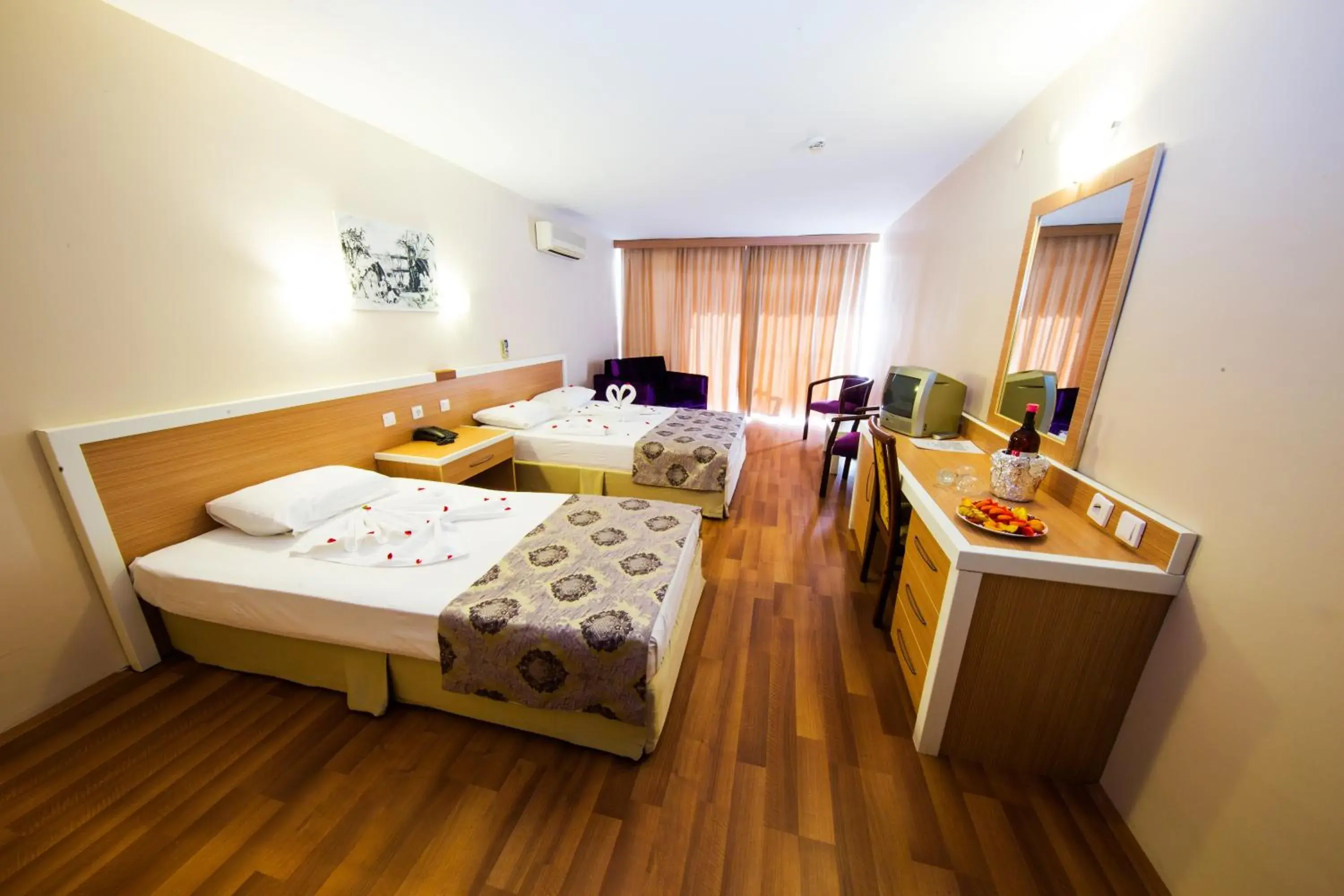 Economy Quadruple Room in Tuntas Beach Hotel - All Inclusive Economy Quadruple Room in Tuntas Beach Hotel - All Inclusive