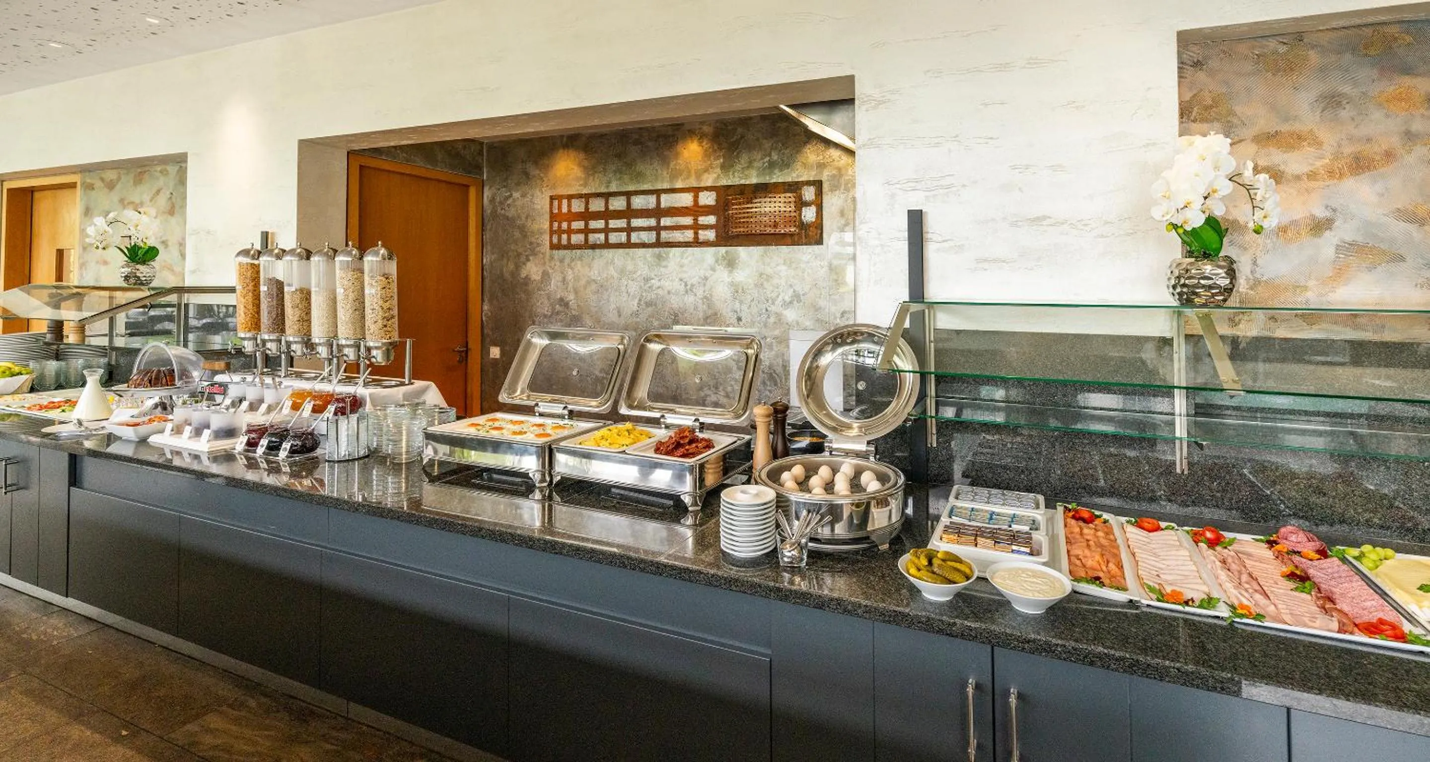 Buffet breakfast in PLAZA INN Stuttgart-Ditzingen