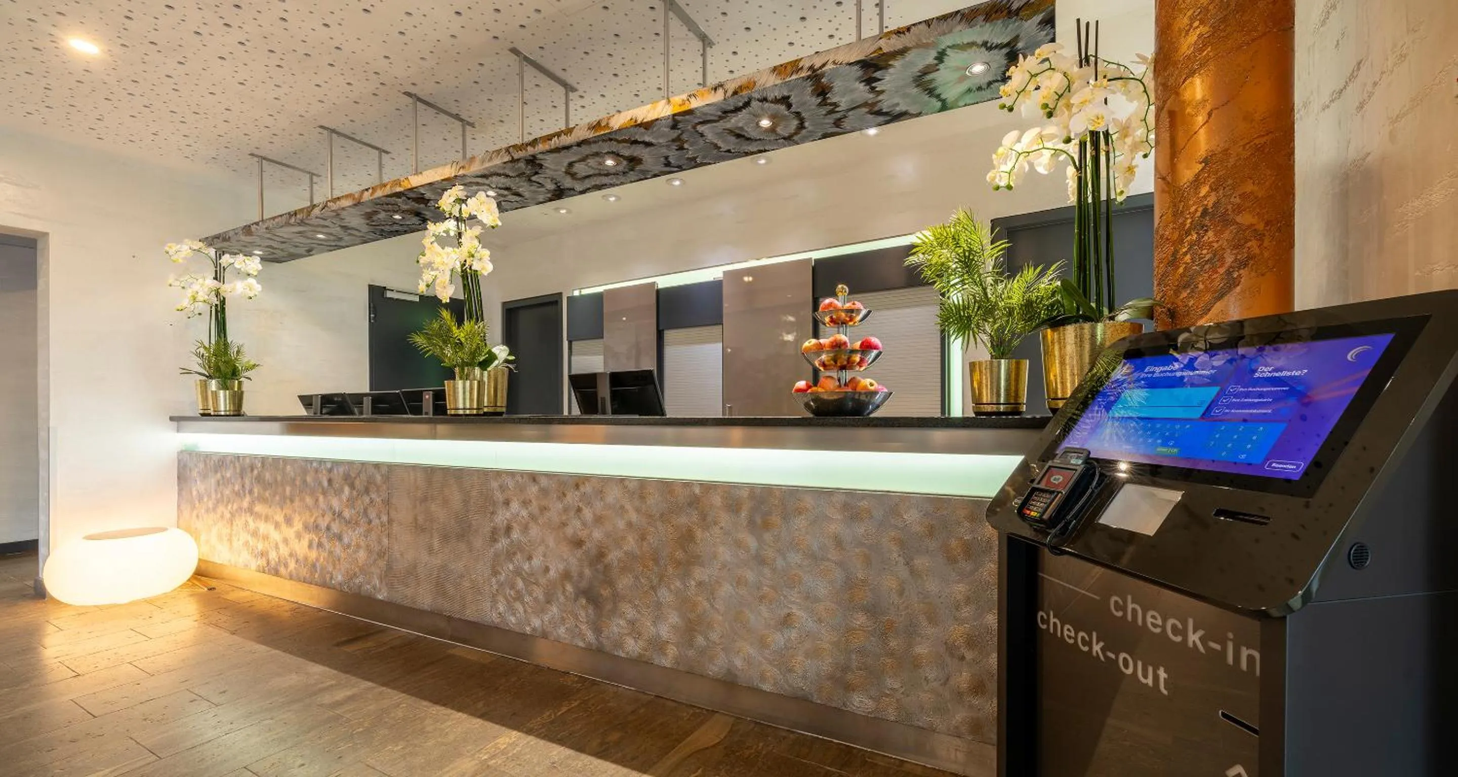 Lobby or reception in PLAZA INN Stuttgart-Ditzingen