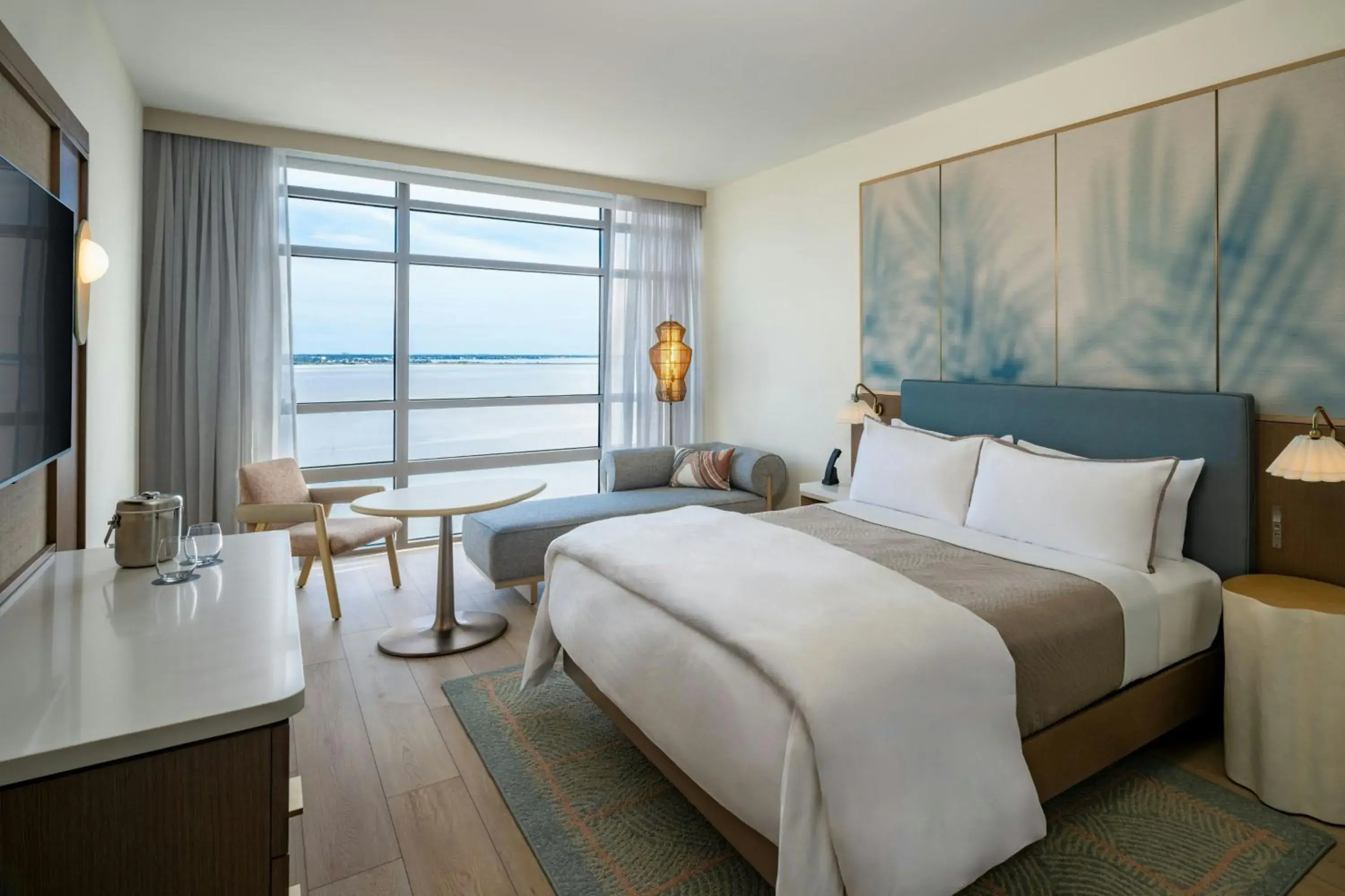 Guest room, 1 King, Bay view in The Westin Tampa Bay Guest room, 1 King, Bay view in The Westin Tampa Bay