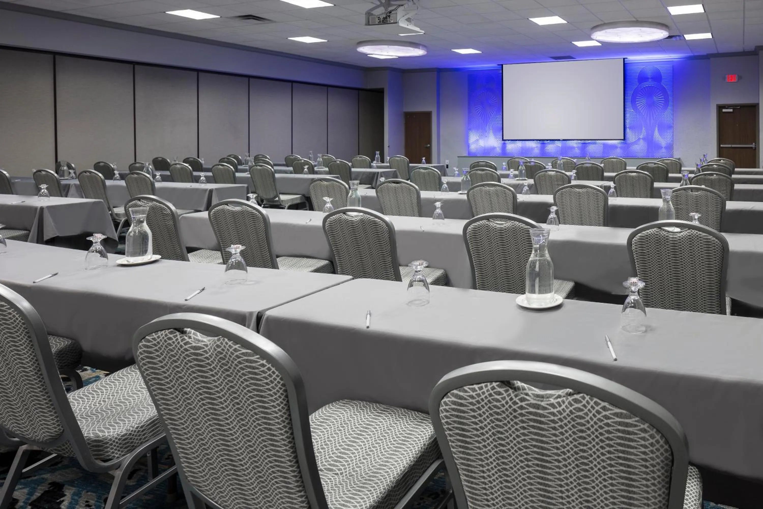 Meeting/conference room in Radisson Hotel & Conference Center Coralville - Iowa City
