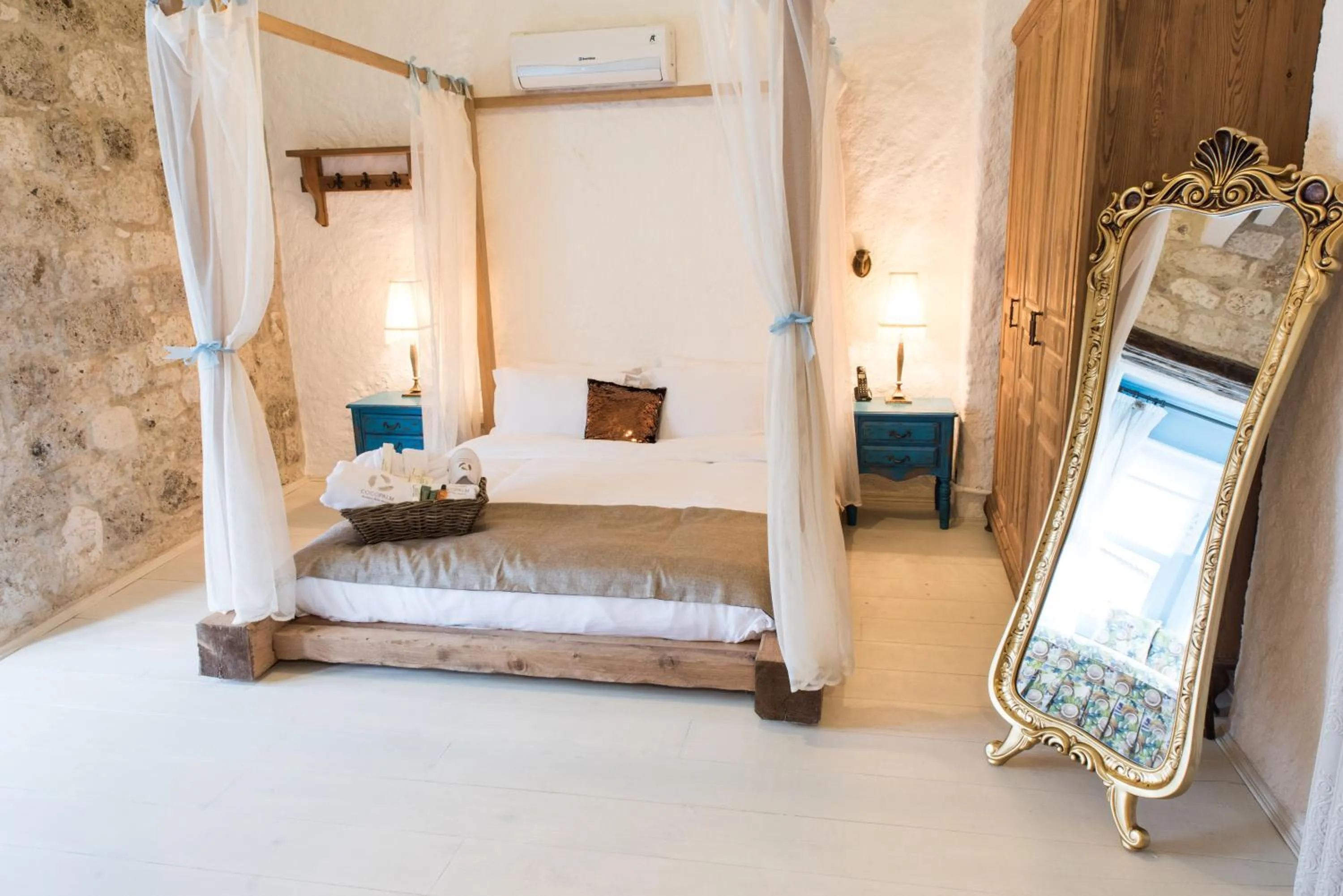 Bed in Cocopalm Boutique Hotel Alaçatı