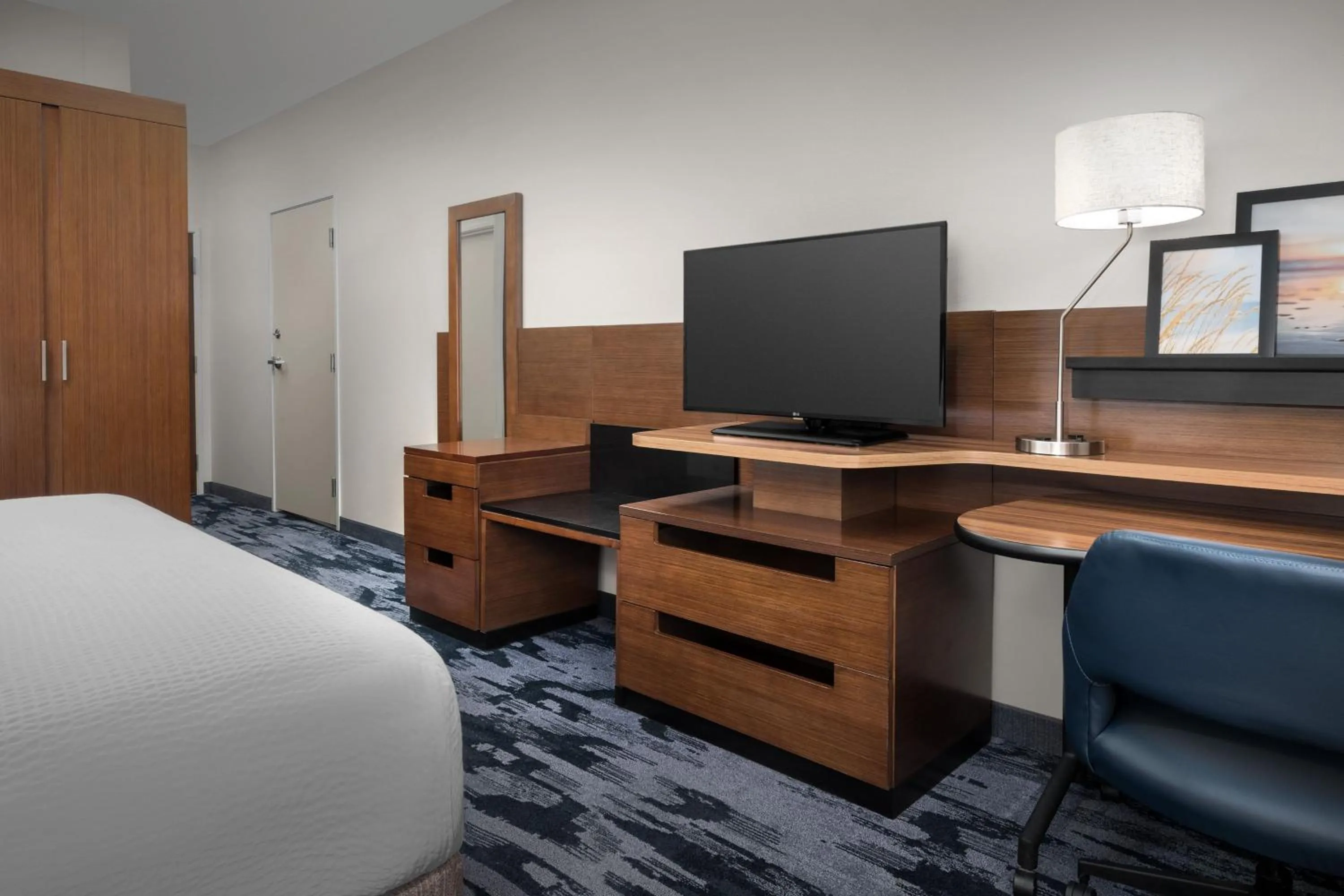 Photo of the whole room, Bed in Fairfield Inn & Suites by Marriott Panama City Beach