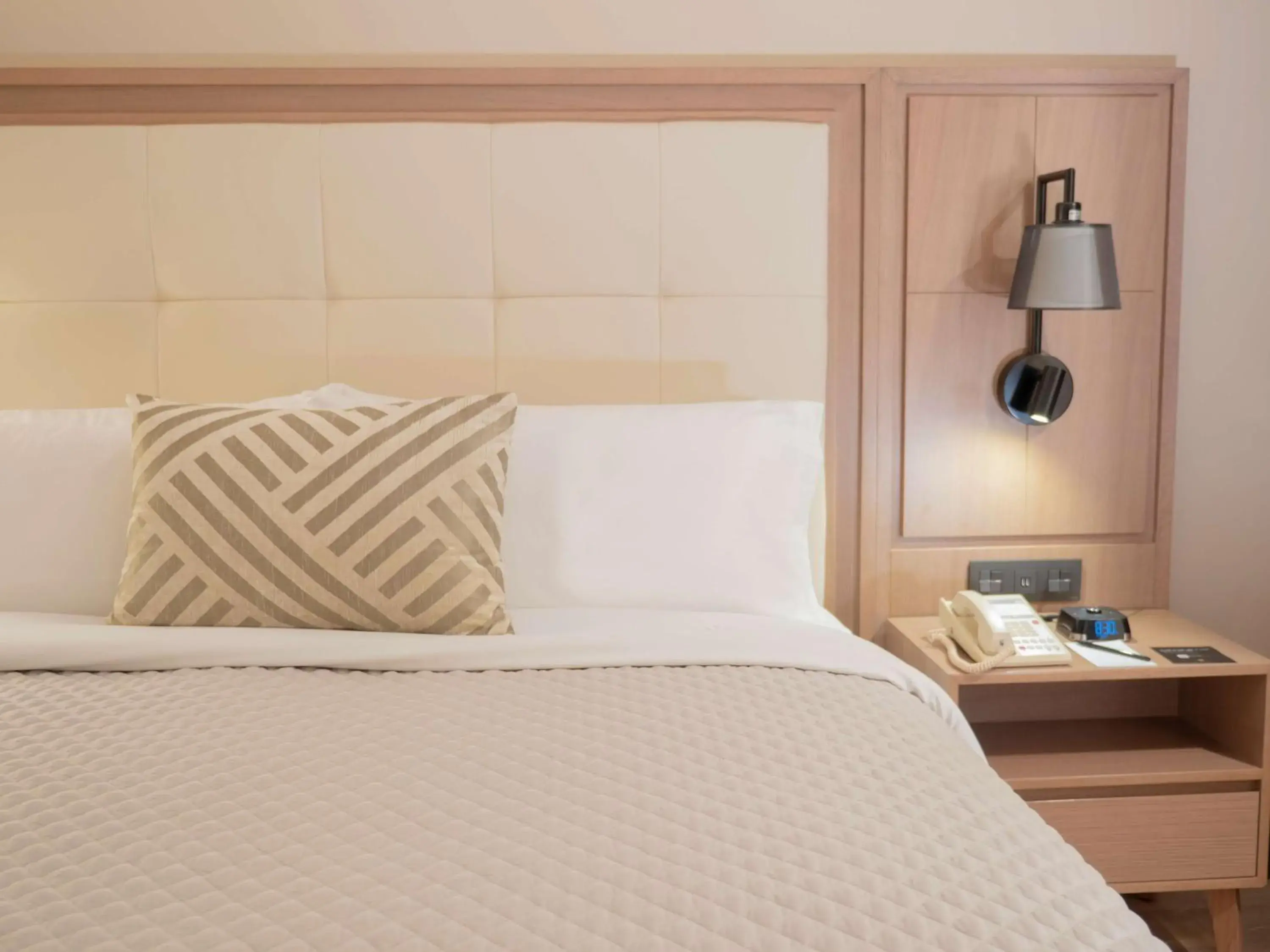 Executive King Room in MS Milenium Monterrey Curio Collection by Hilton Executive King Room in MS Milenium Monterrey Curio Collection by Hilton