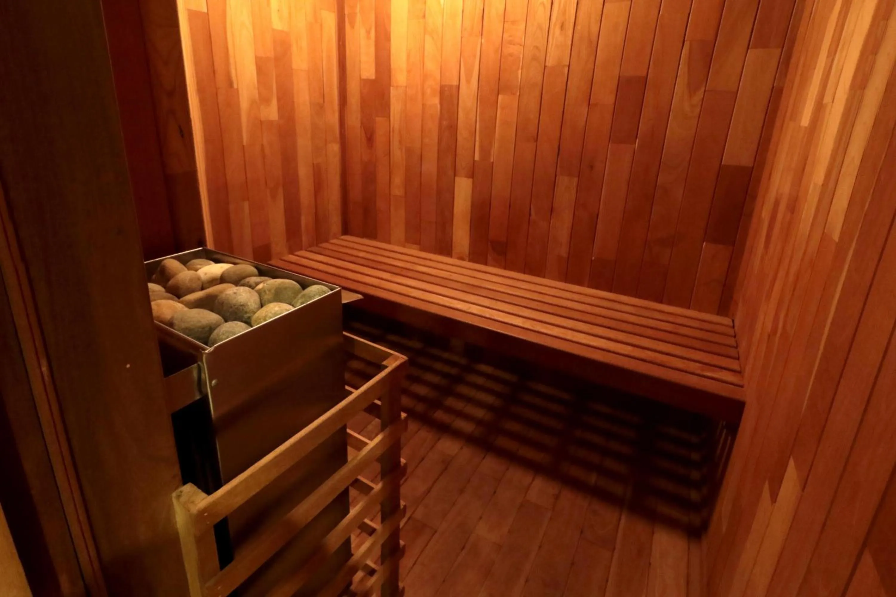 Photo of the whole room in MS Milenium Monterrey Curio Collection by Hilton