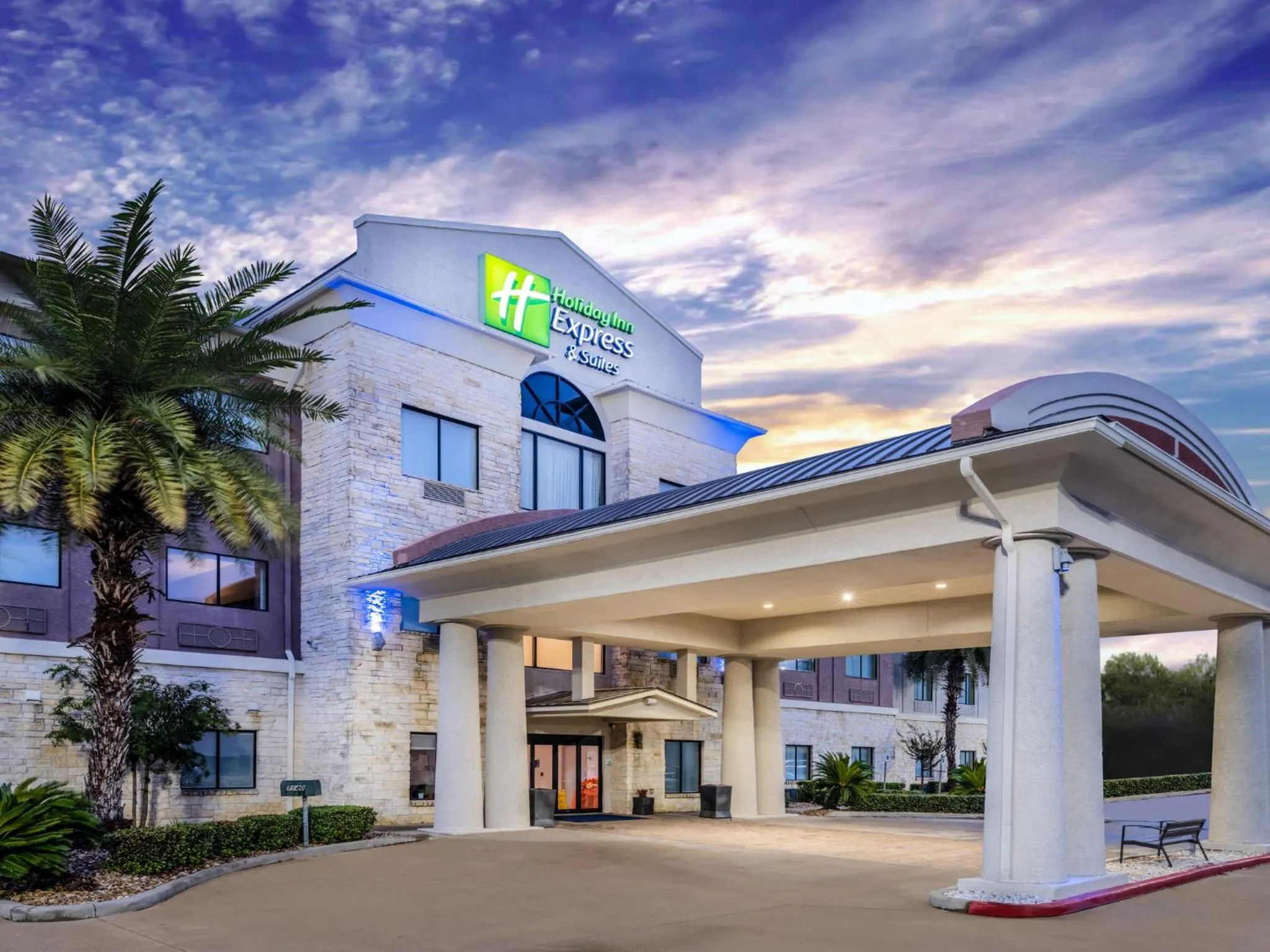 Property building in Holiday Inn Express Hotel & Suites Beaumont Northwest by IHG
