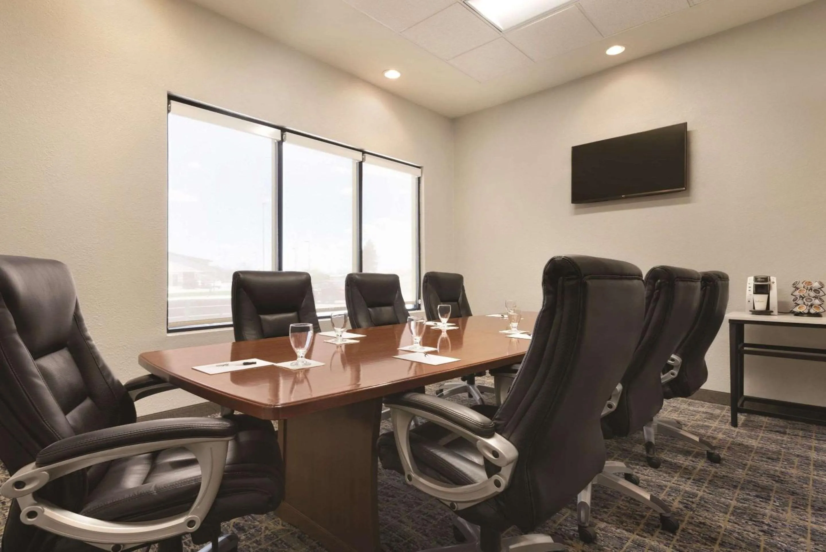 Meeting/conference room in Radisson Hotel Ames Conference Center at ISU