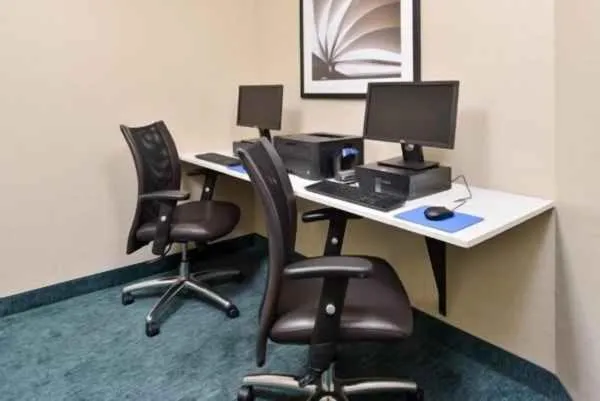Business facilities in Candlewood Suites Beaumont by IHG