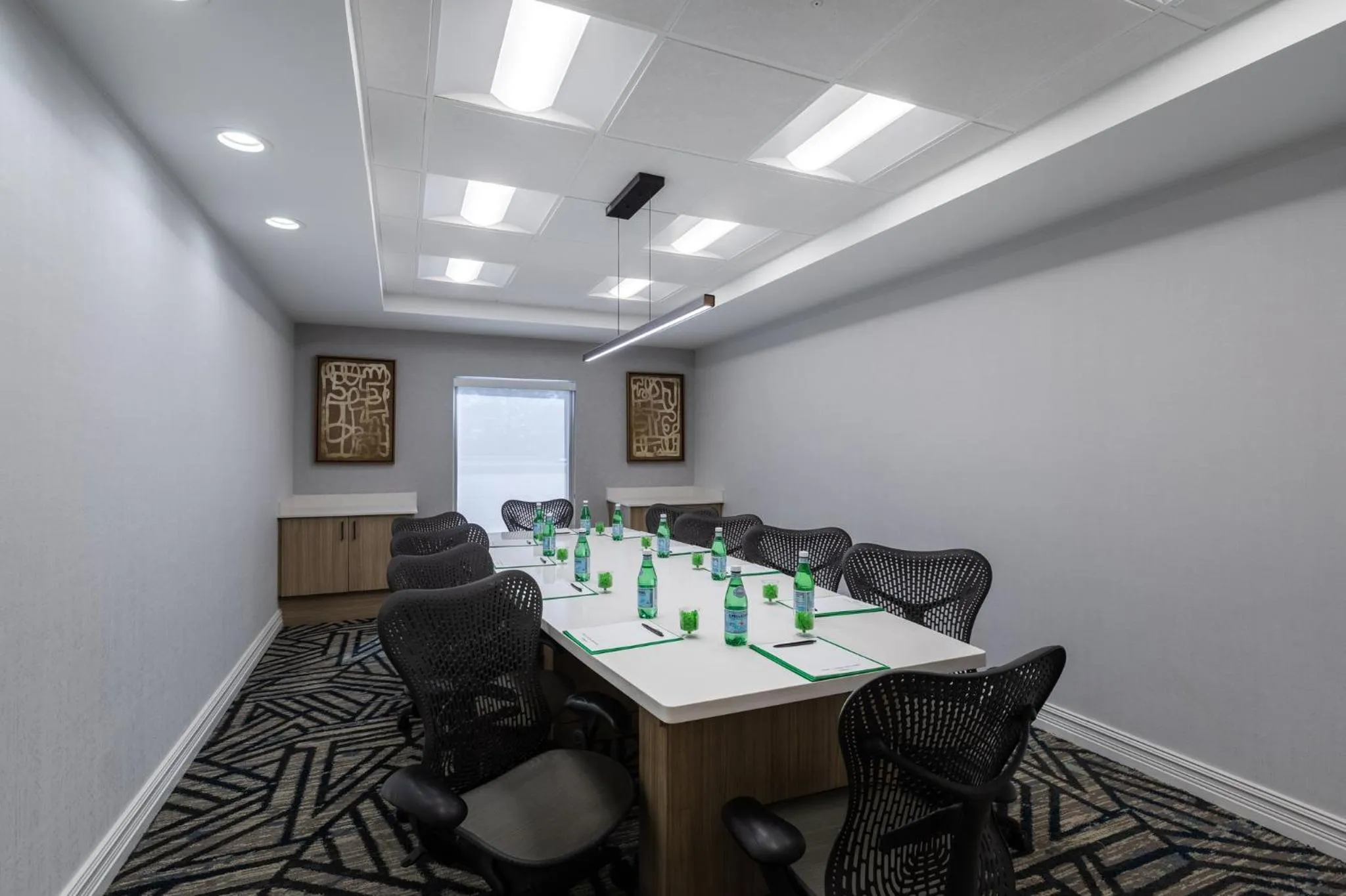 Meeting/conference room in Holiday Inn Anderson by IHG