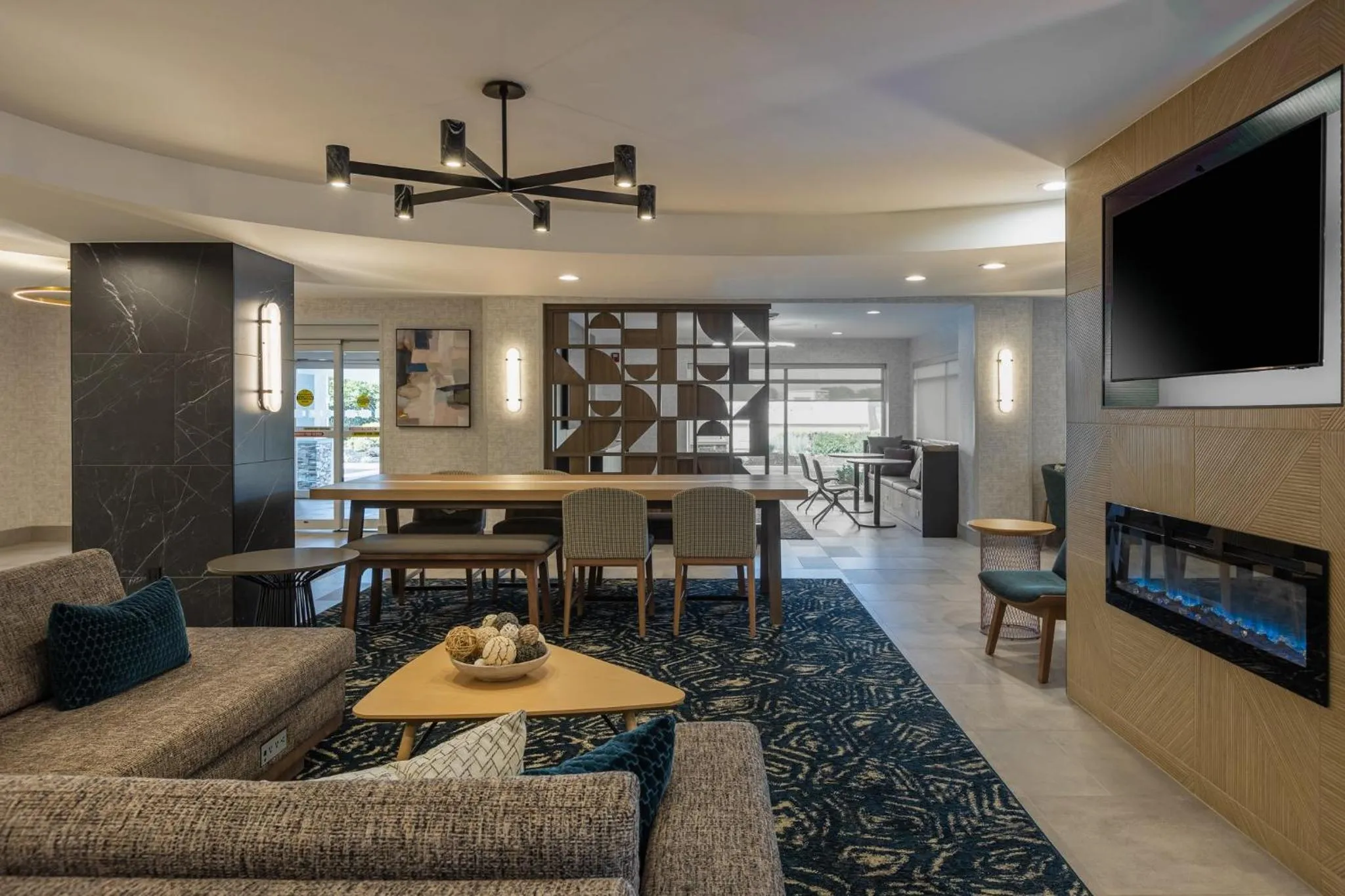 Property building in Holiday Inn Anderson by IHG