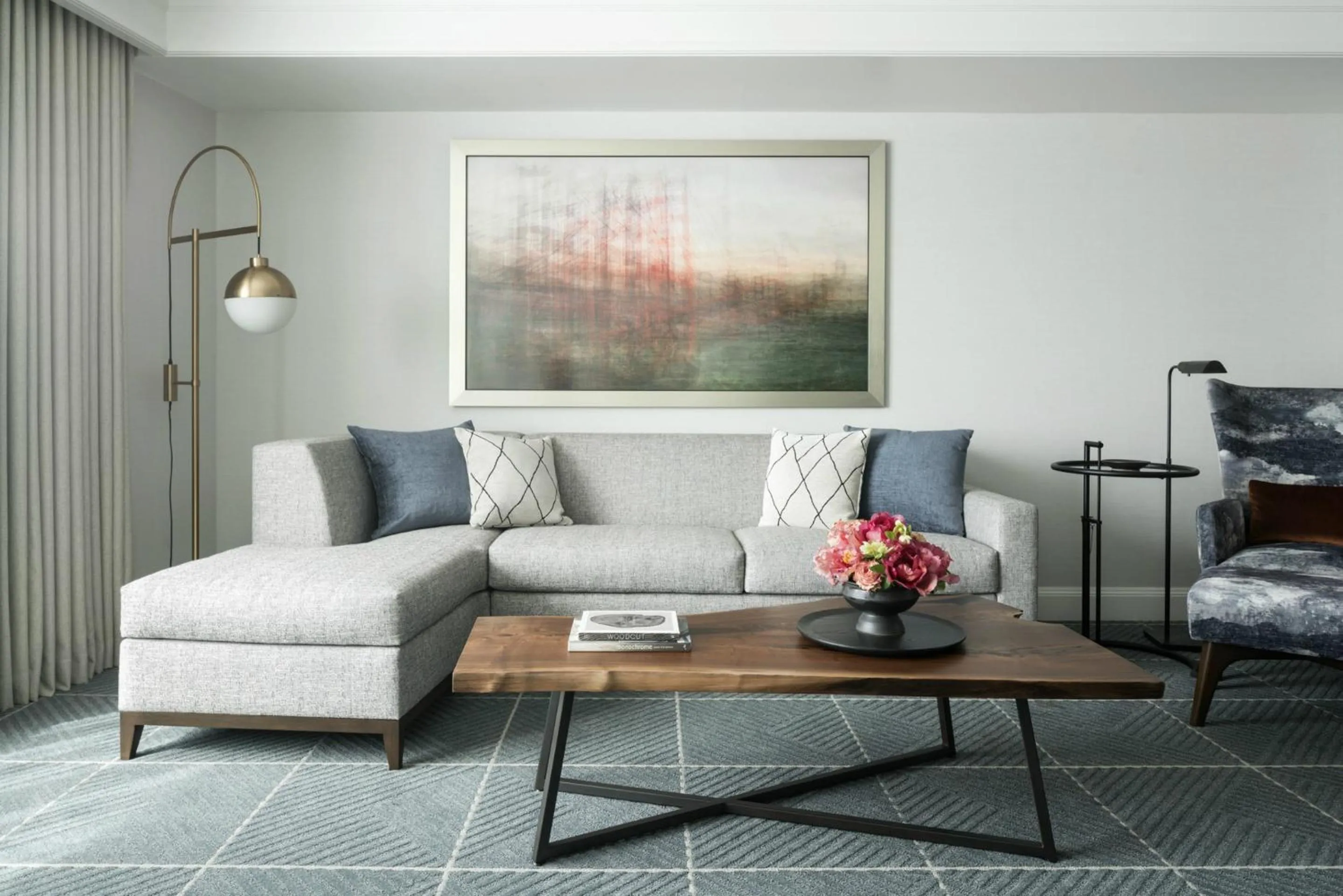 Living room in Four Seasons Hotel San Francisco